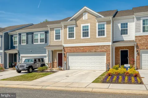 MLS: MDHR2041806