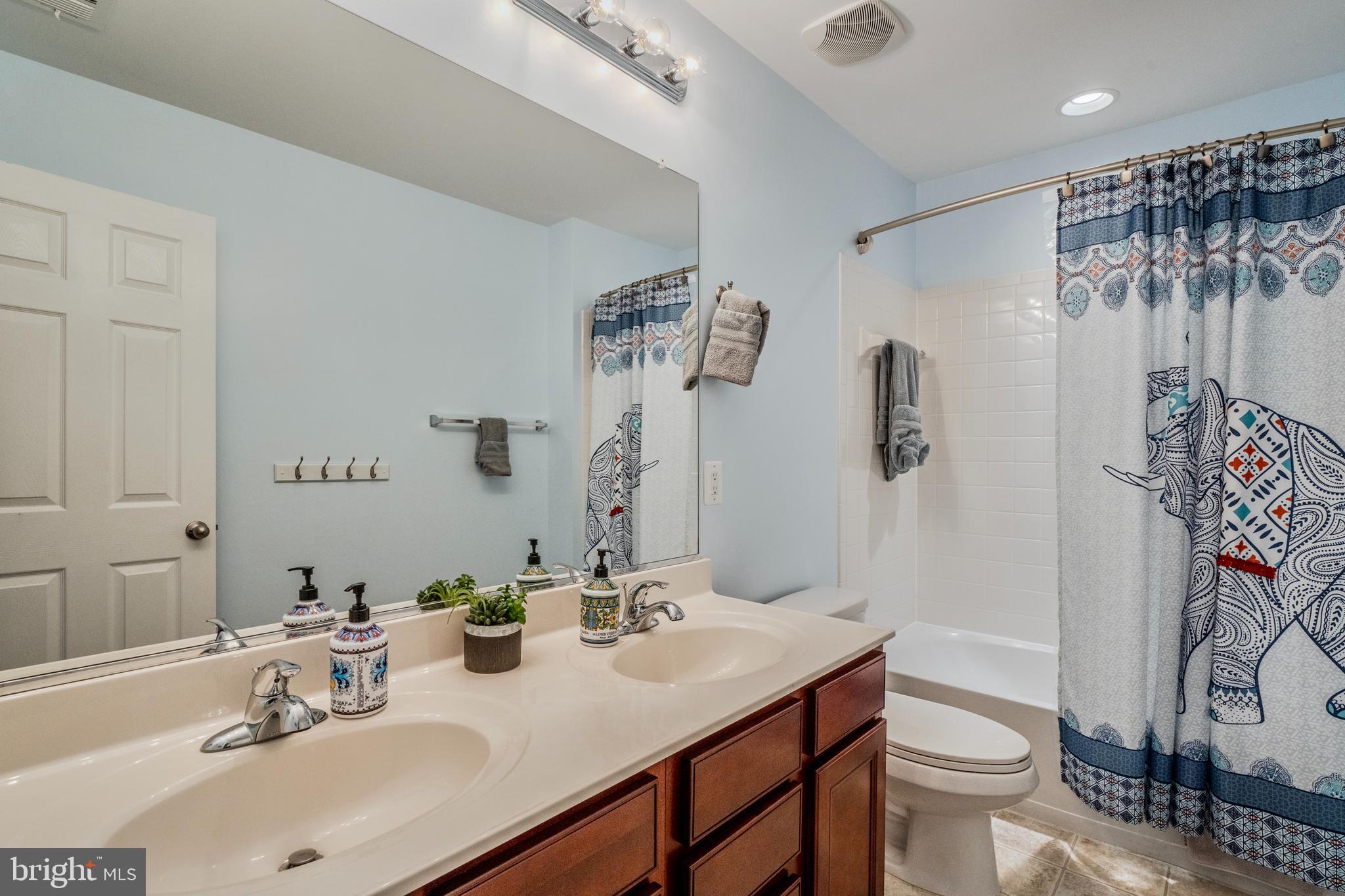 MEADOW VIEW - Residential