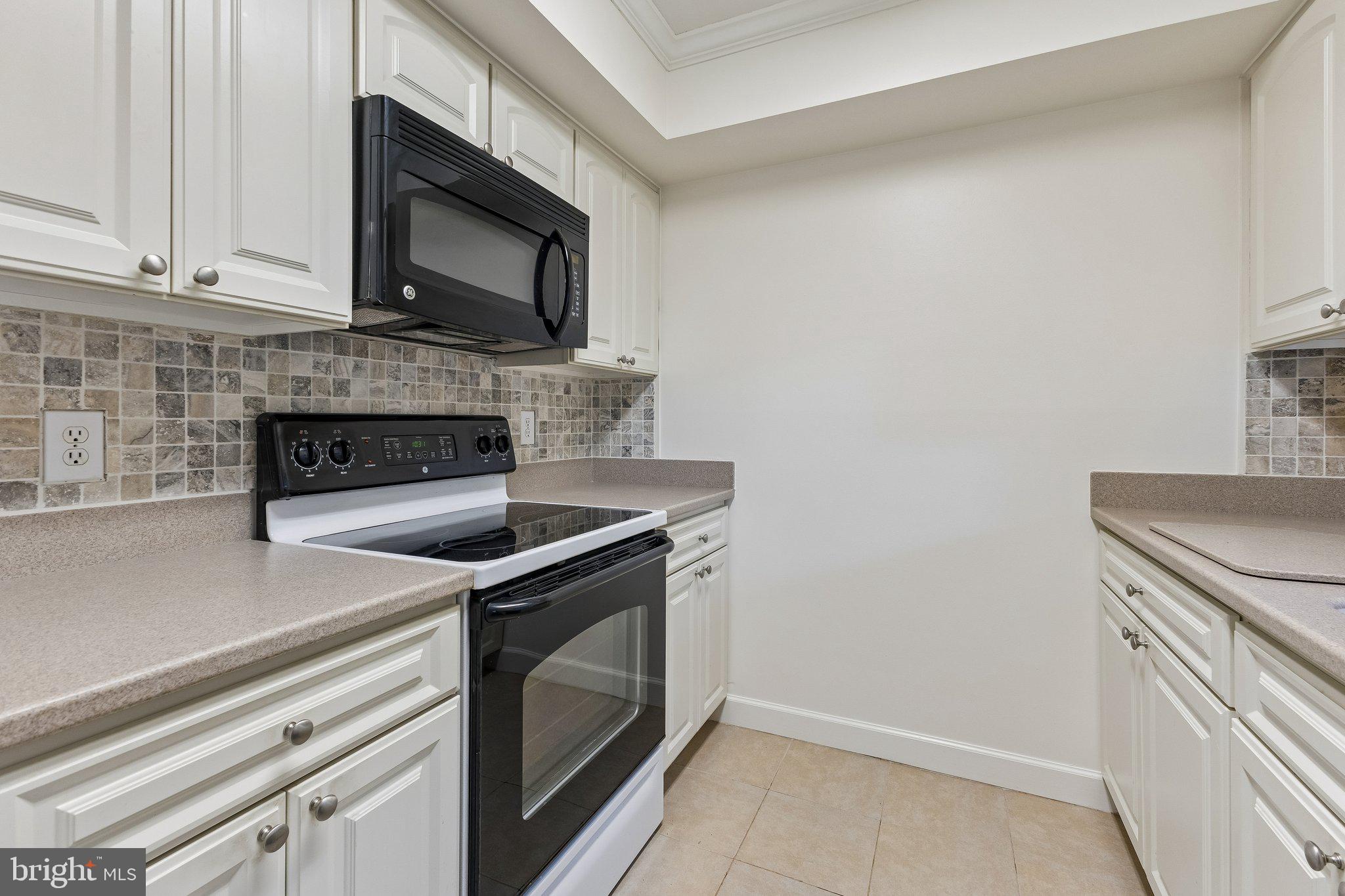 PONDS AT CENTREVILLE - Residential