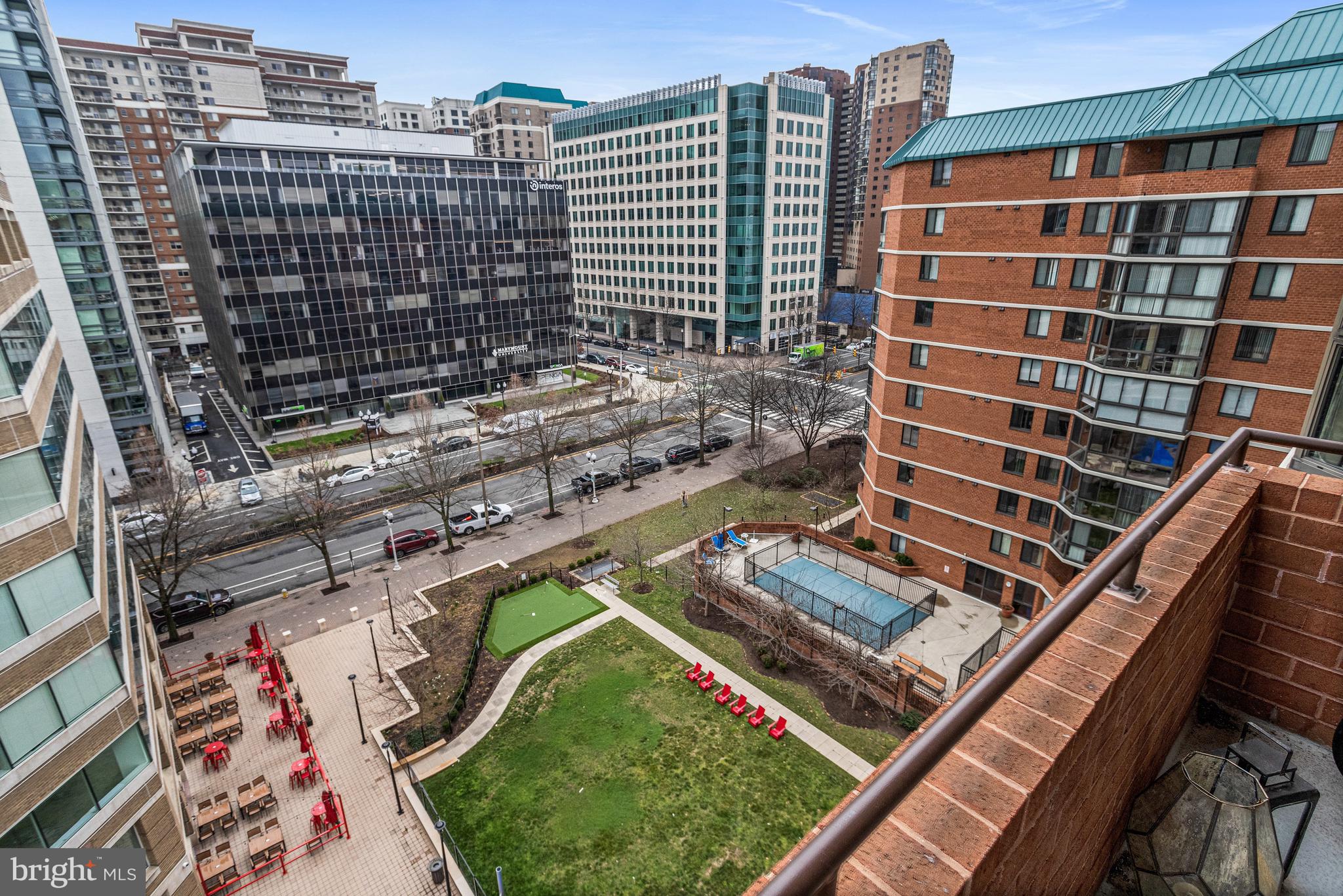 EASTVIEW AT BALLSTON METRO - Residential