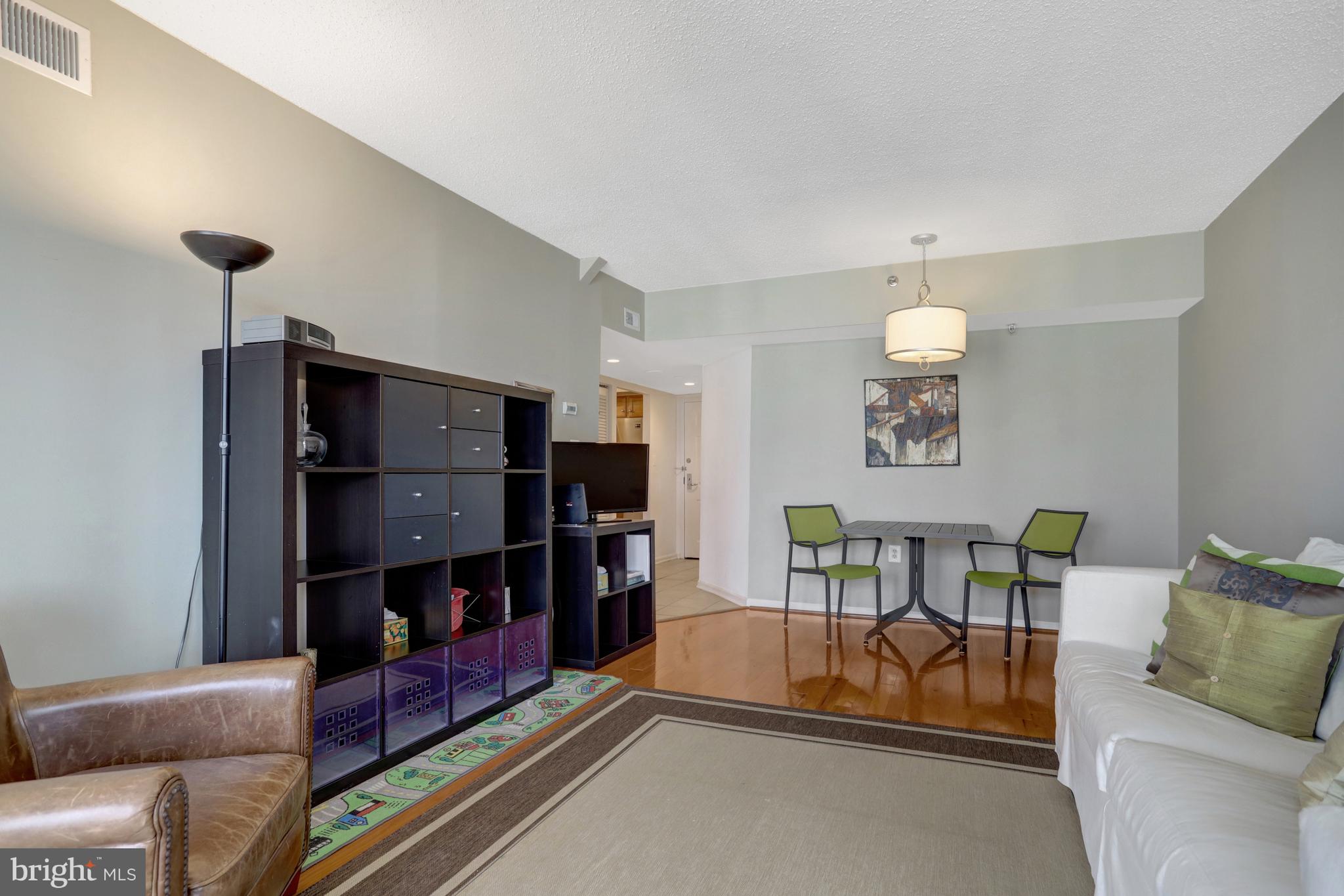 EASTVIEW AT BALLSTON METRO - Residential