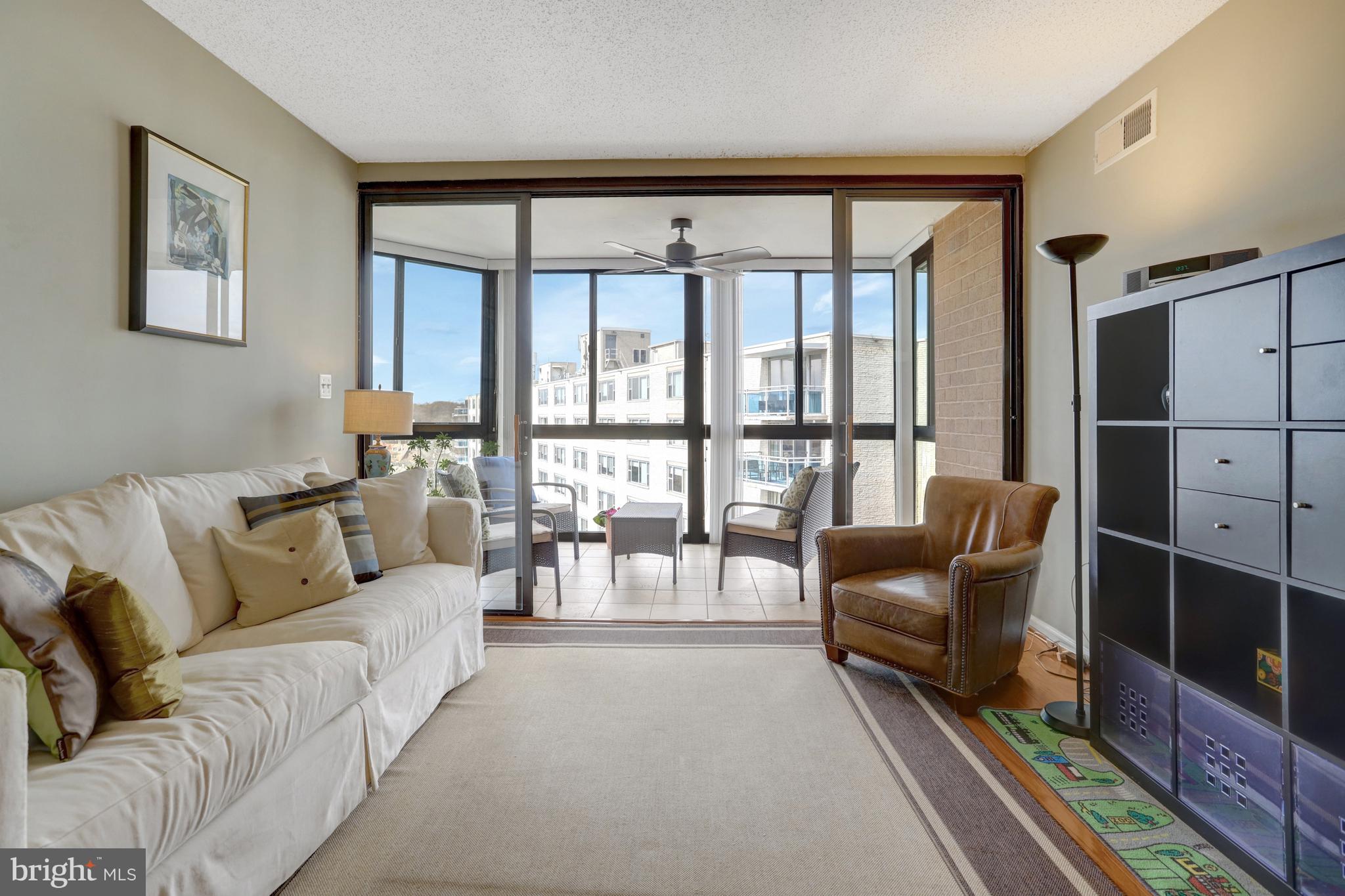 1001 N RANDOLPH STREET 1021