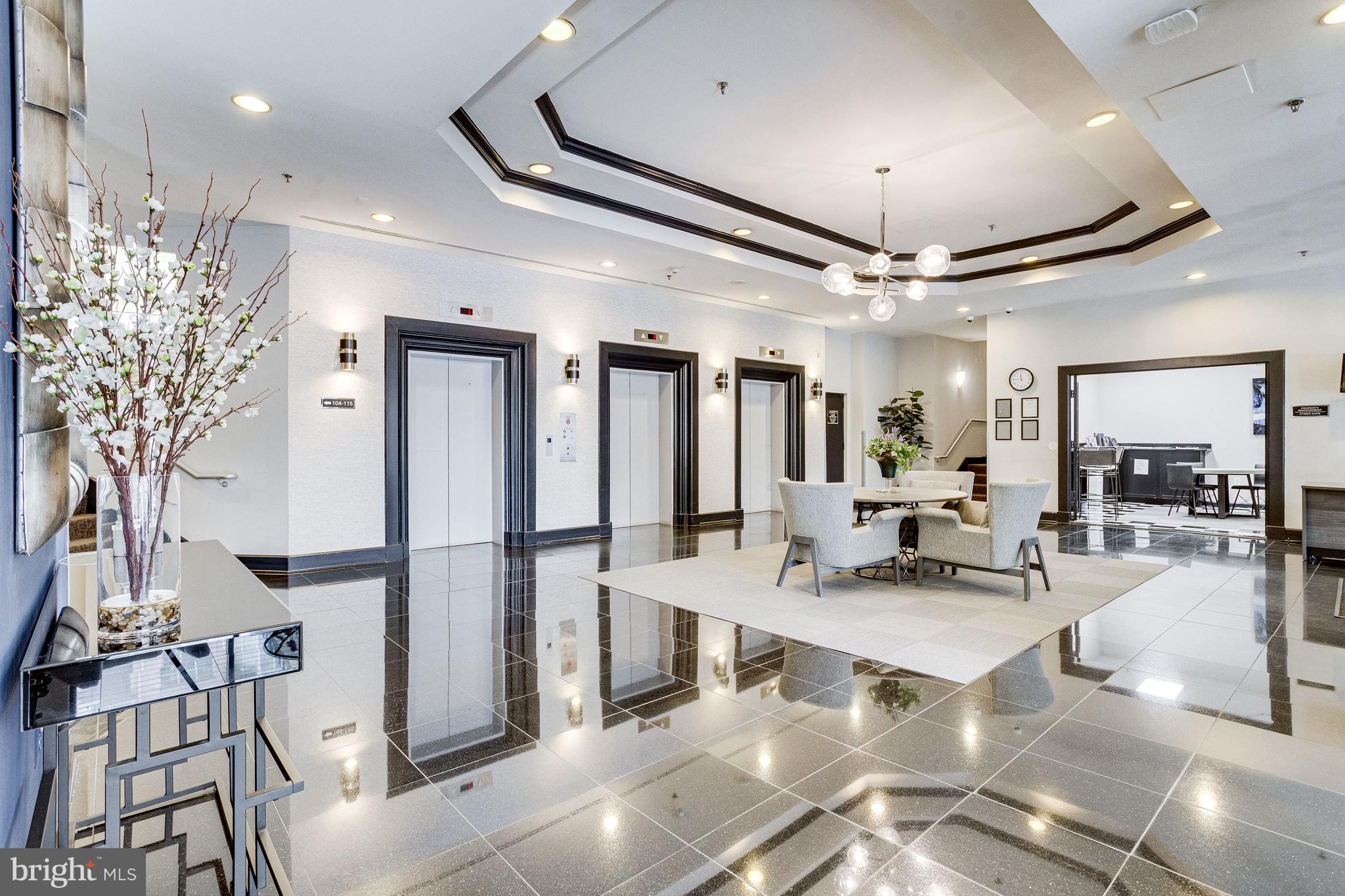 EASTVIEW AT BALLSTON METRO - Residential