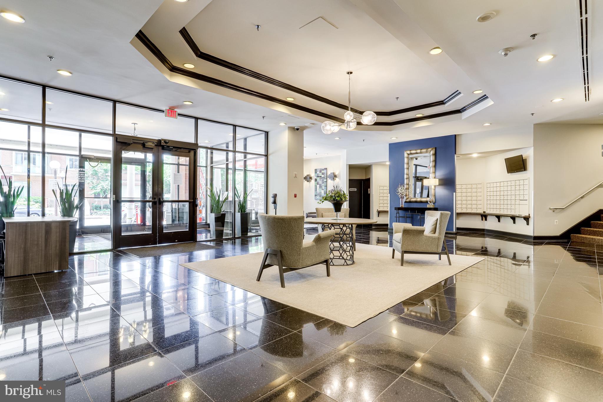 EASTVIEW AT BALLSTON METRO - Residential