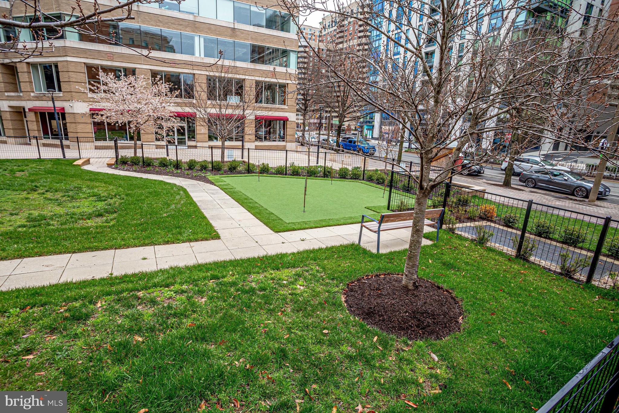 EASTVIEW AT BALLSTON METRO - Residential