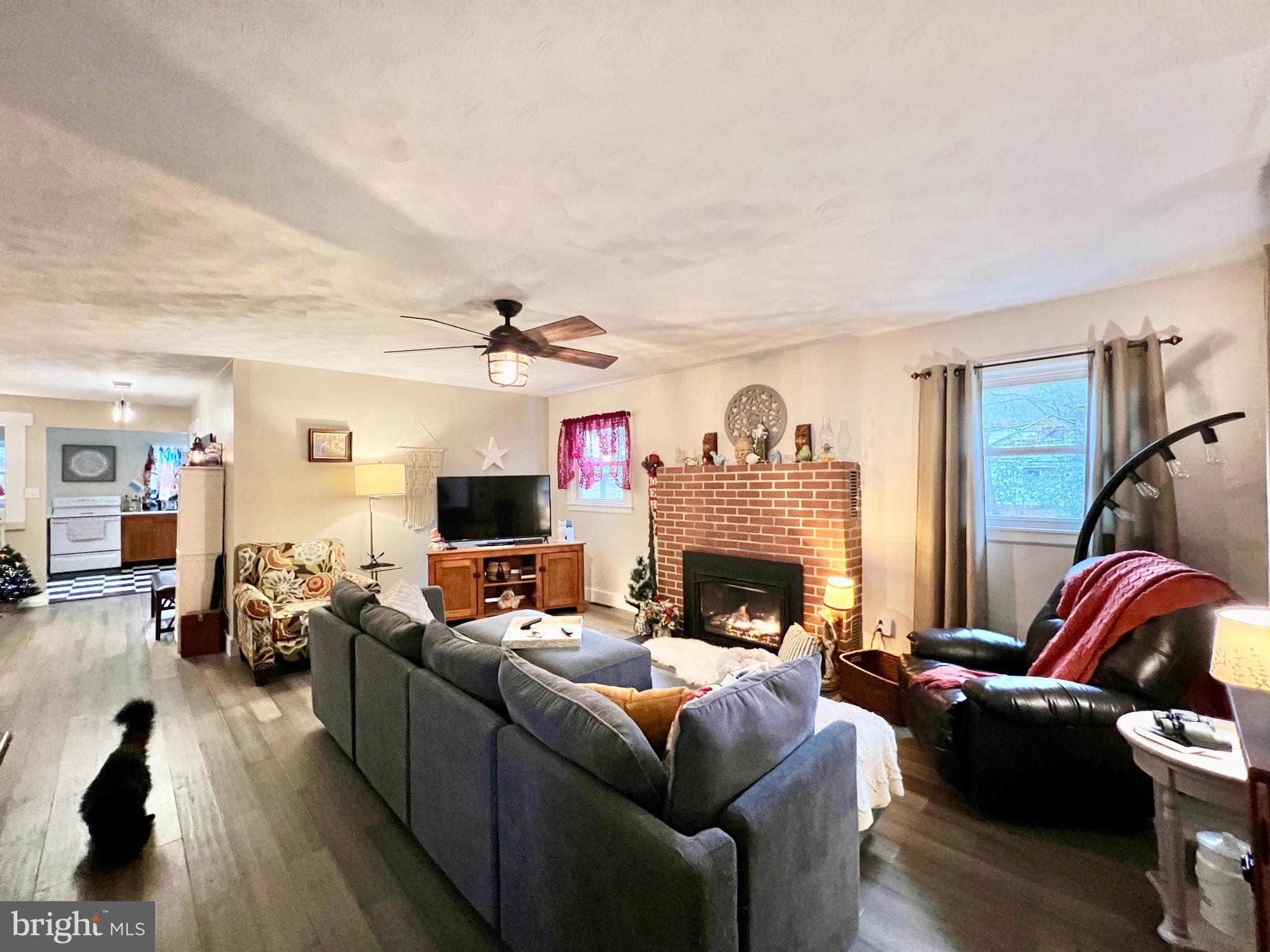 CYPHER BEACH AREA - Residential