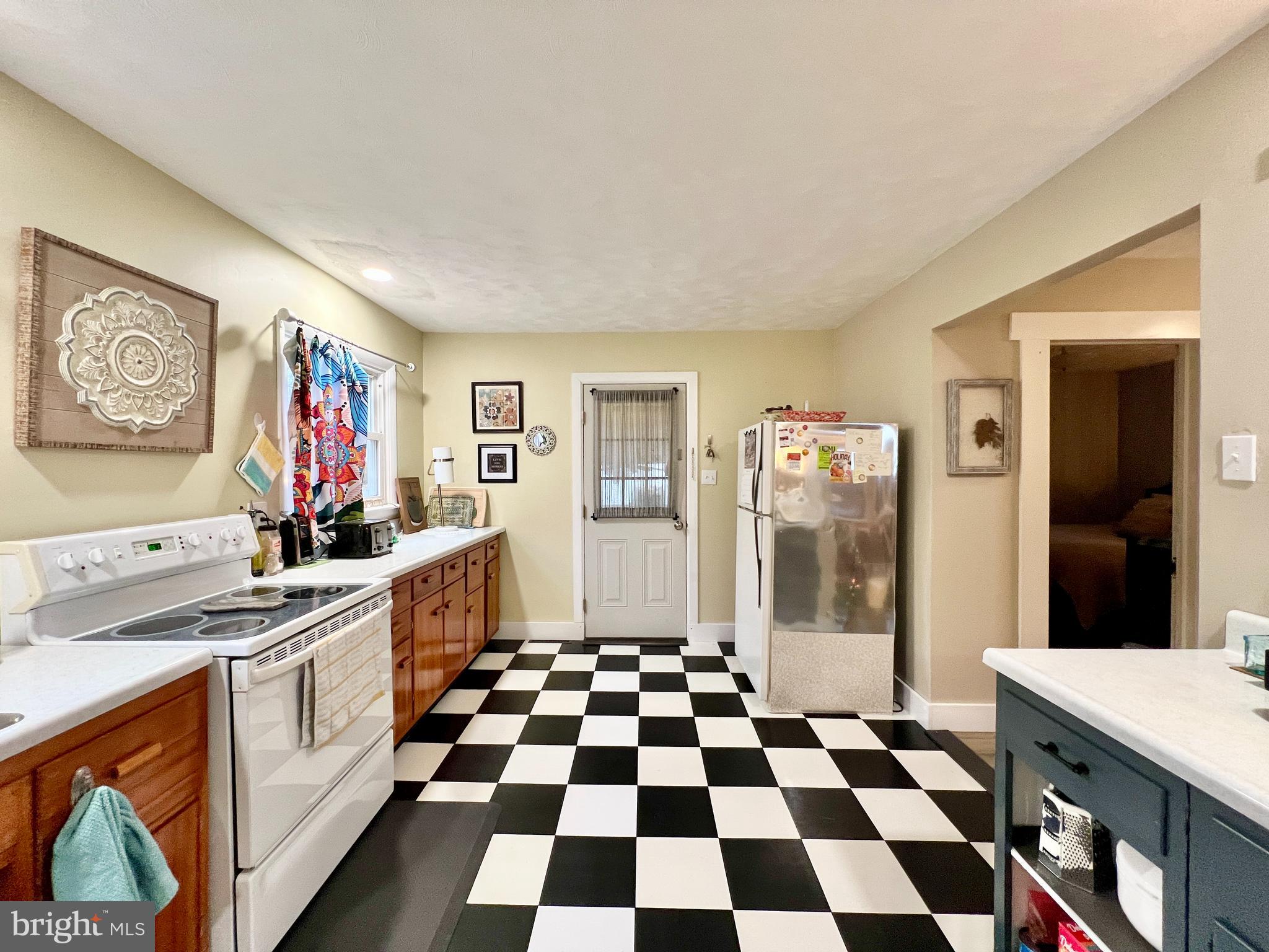 CYPHER BEACH AREA - Residential