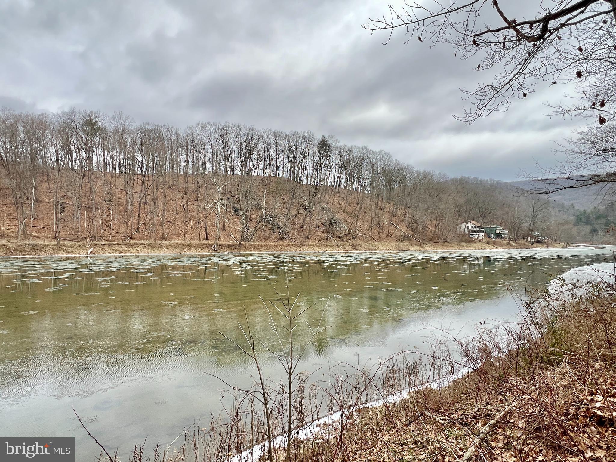 CYPHER BEACH AREA - Residential