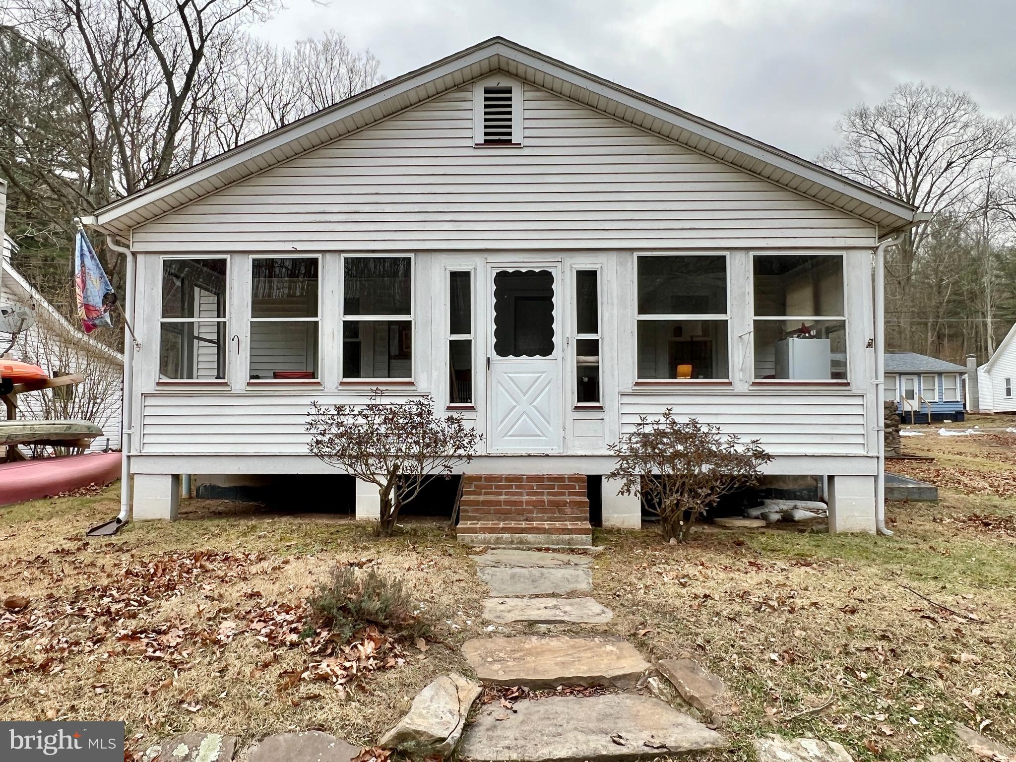 CYPHER BEACH AREA - Residential