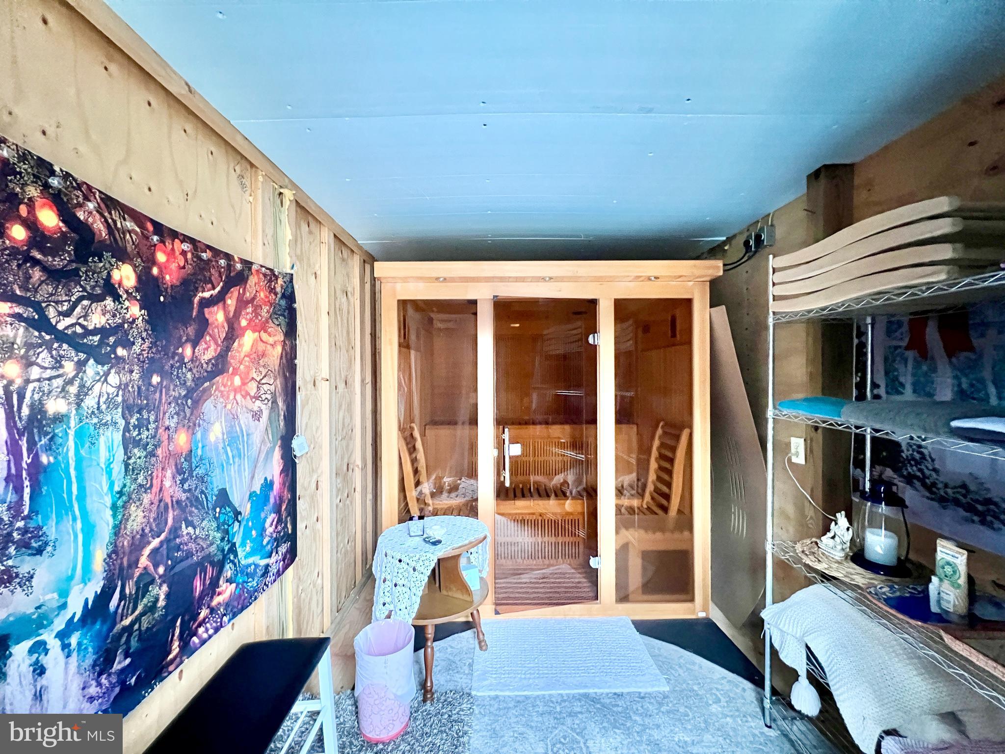 CYPHER BEACH AREA - Residential