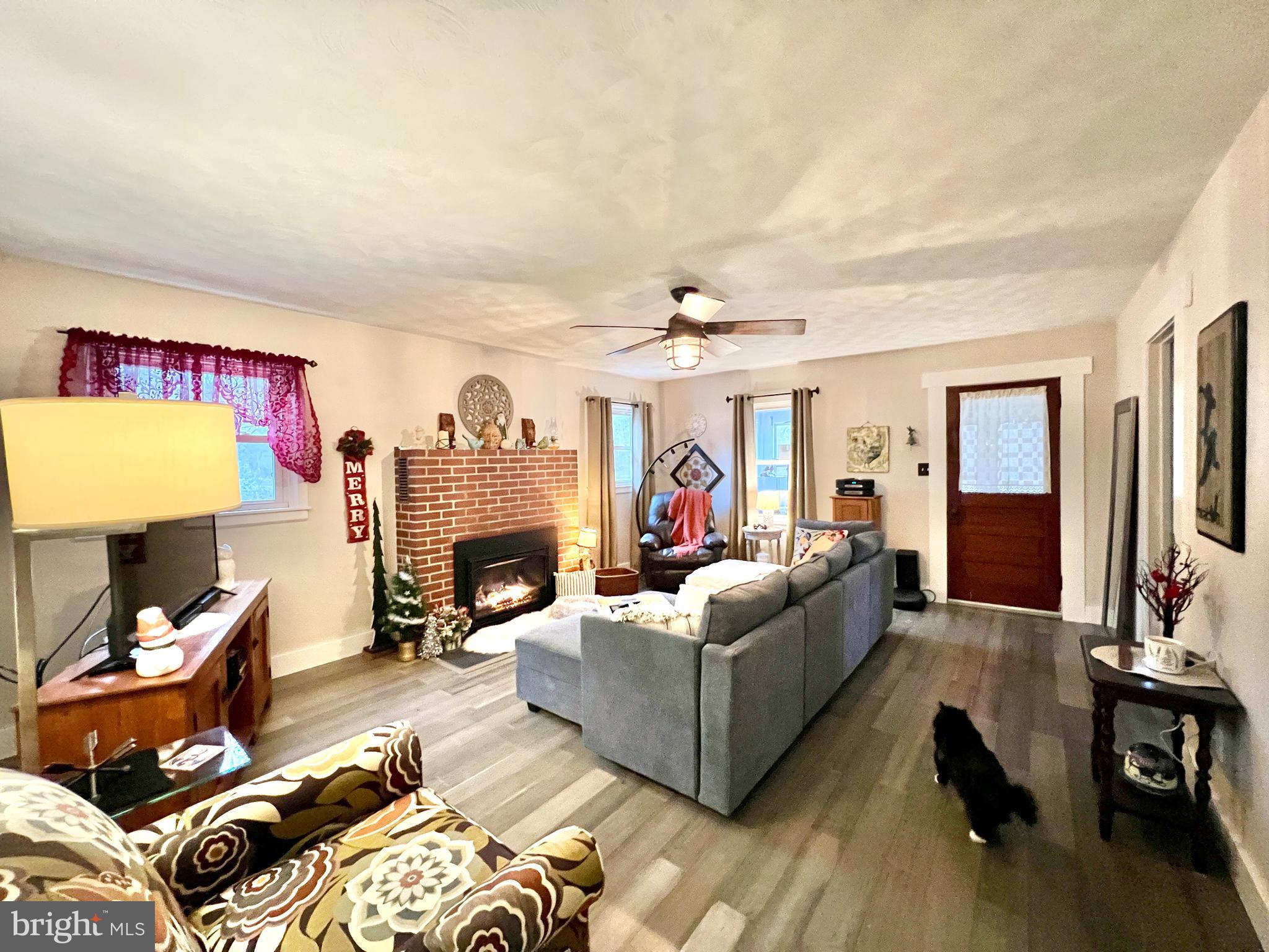 CYPHER BEACH AREA - Residential