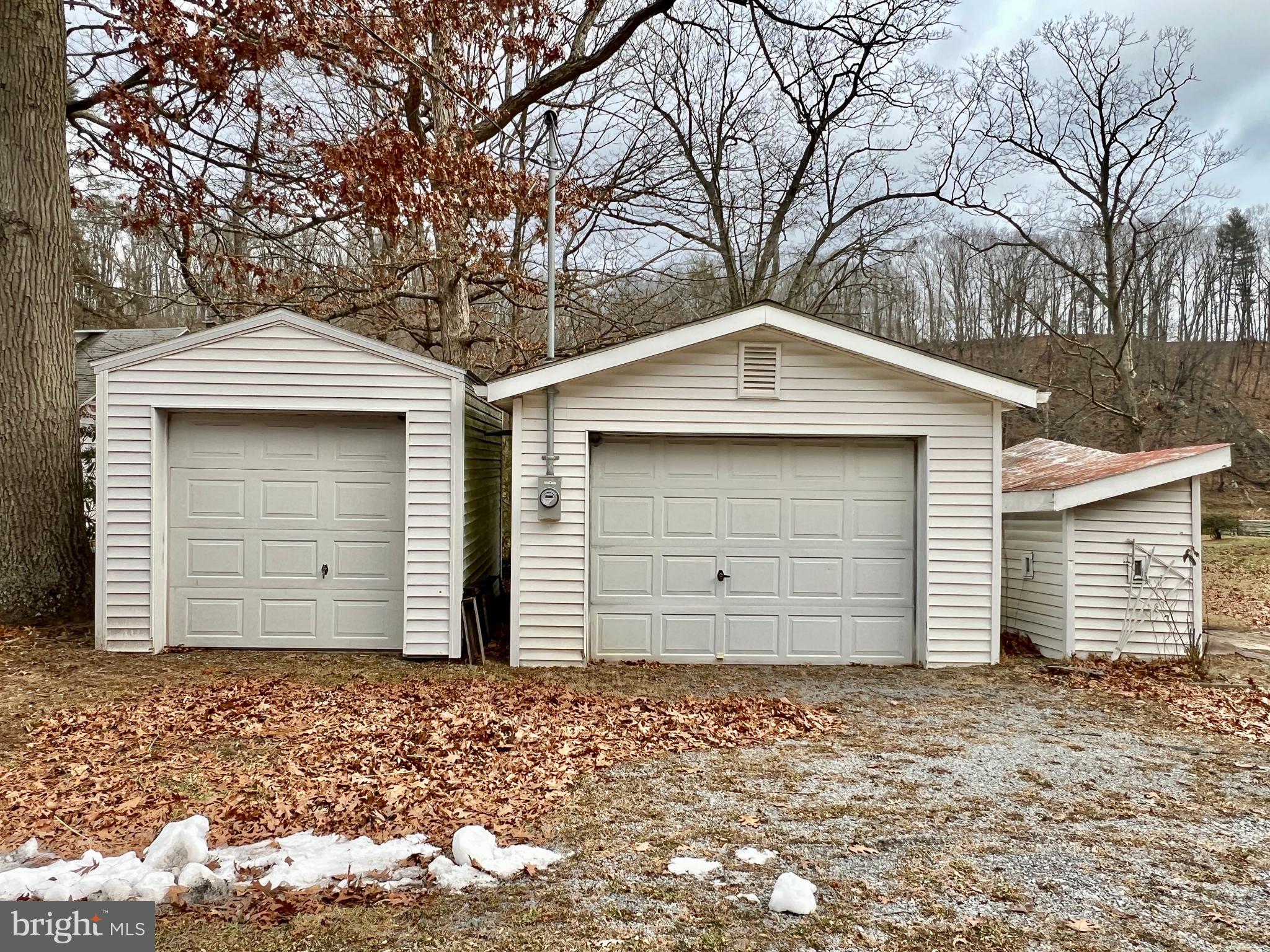 CYPHER BEACH AREA - Residential