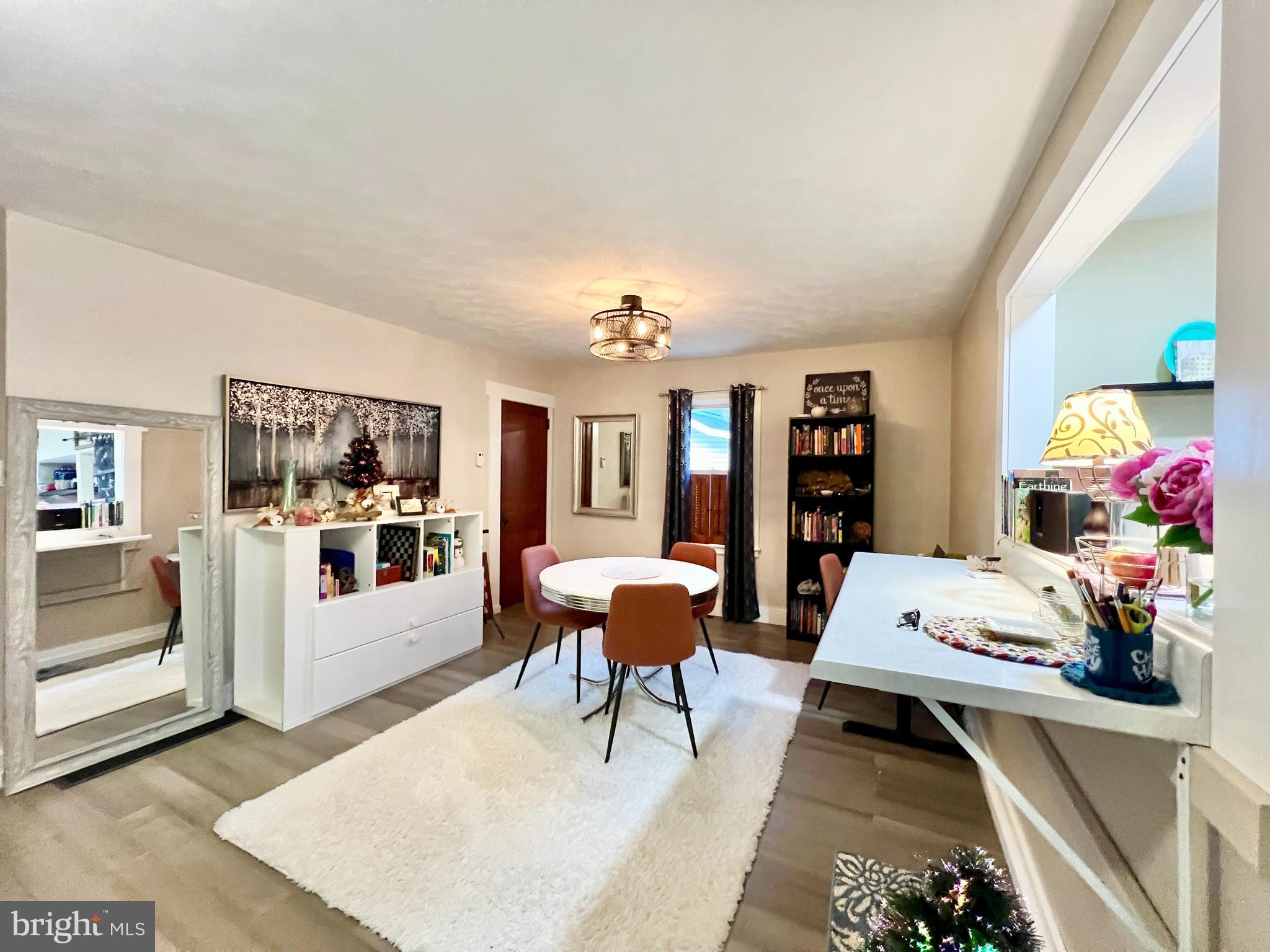 CYPHER BEACH AREA - Residential