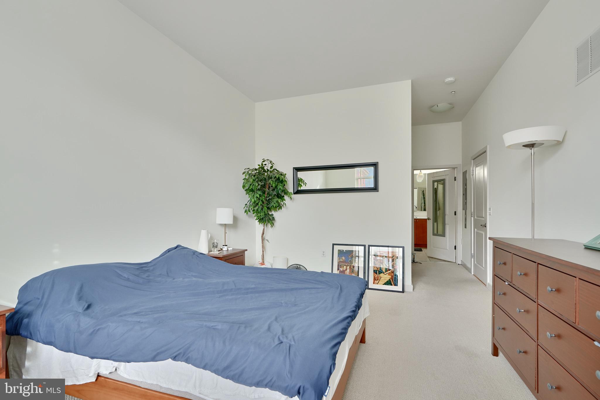 TWELVE09 - Residential Lease