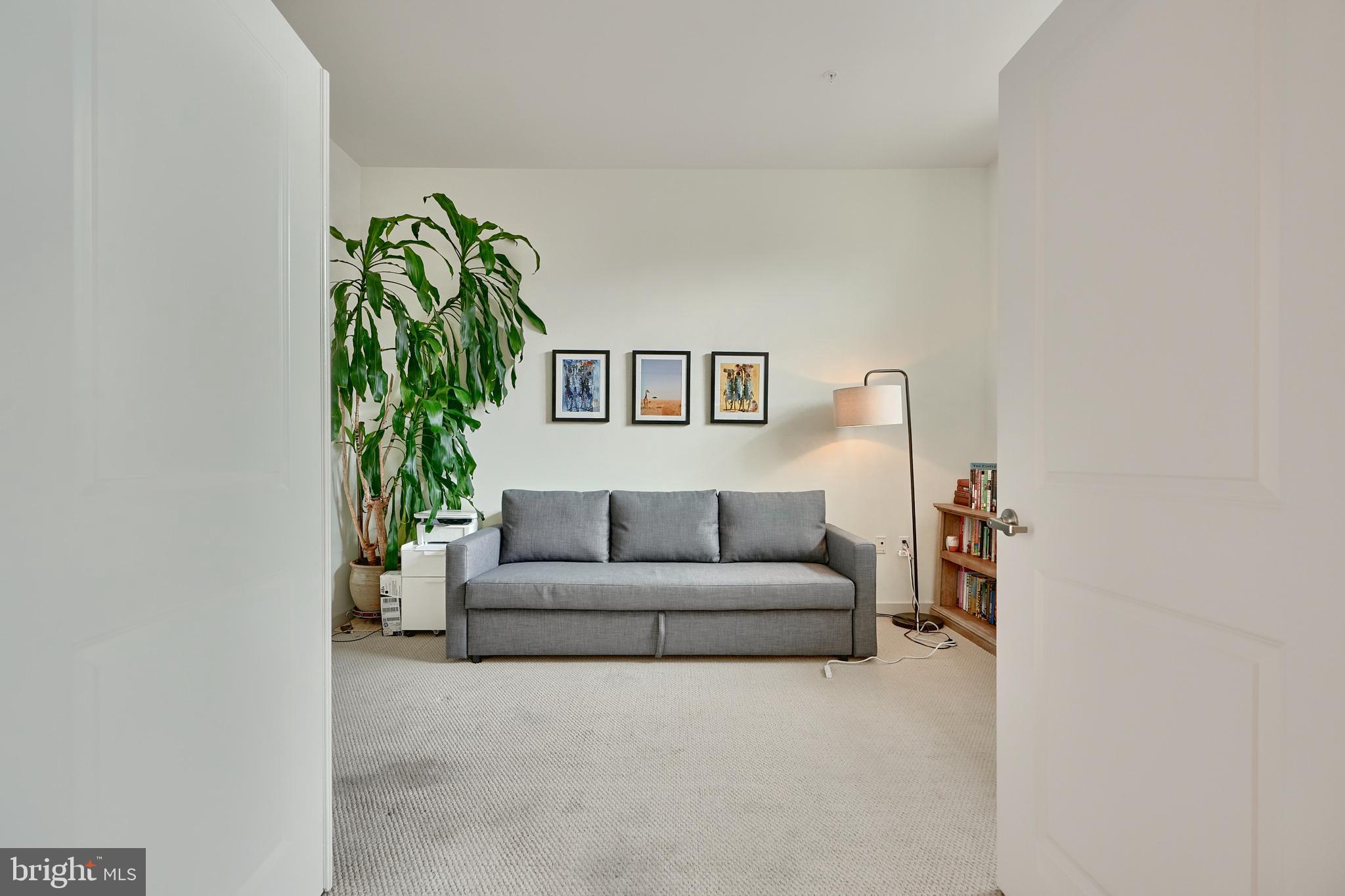 TWELVE09 - Residential Lease