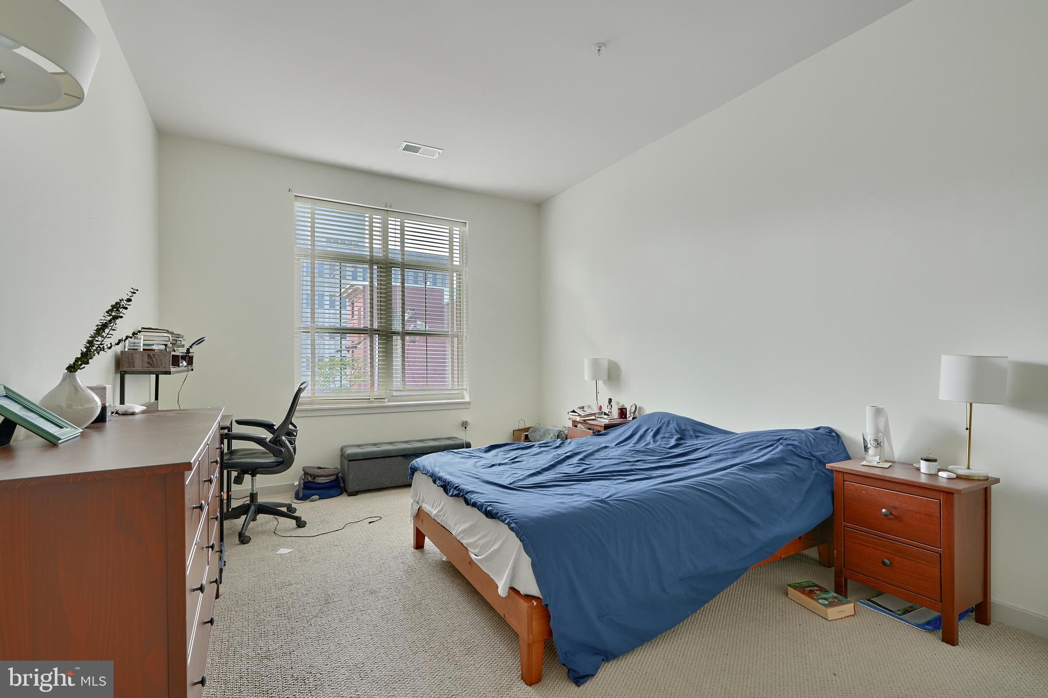 TWELVE09 - Residential Lease