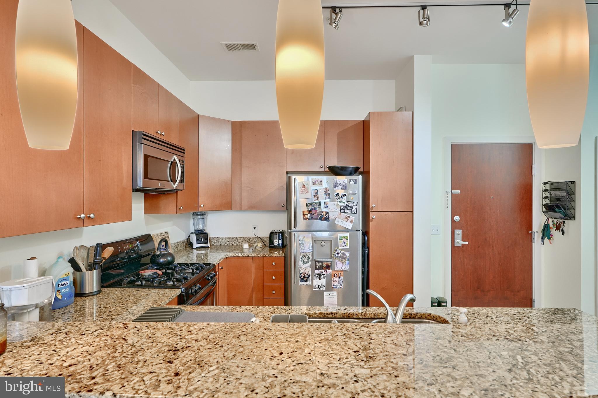 TWELVE09 - Residential Lease