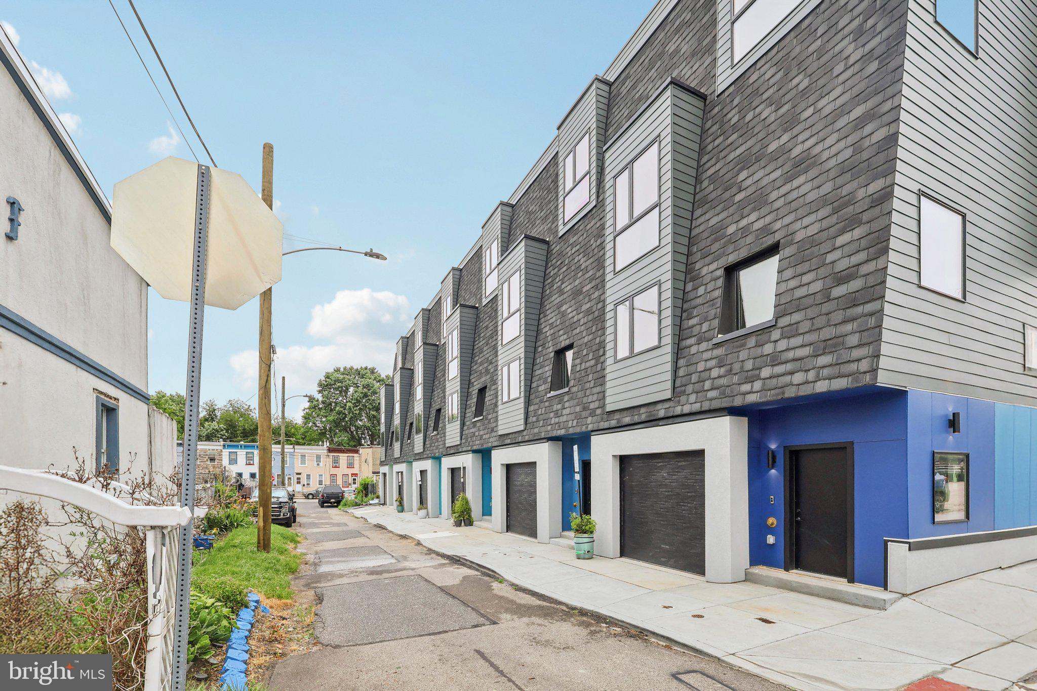 EAST FALLS - Residential