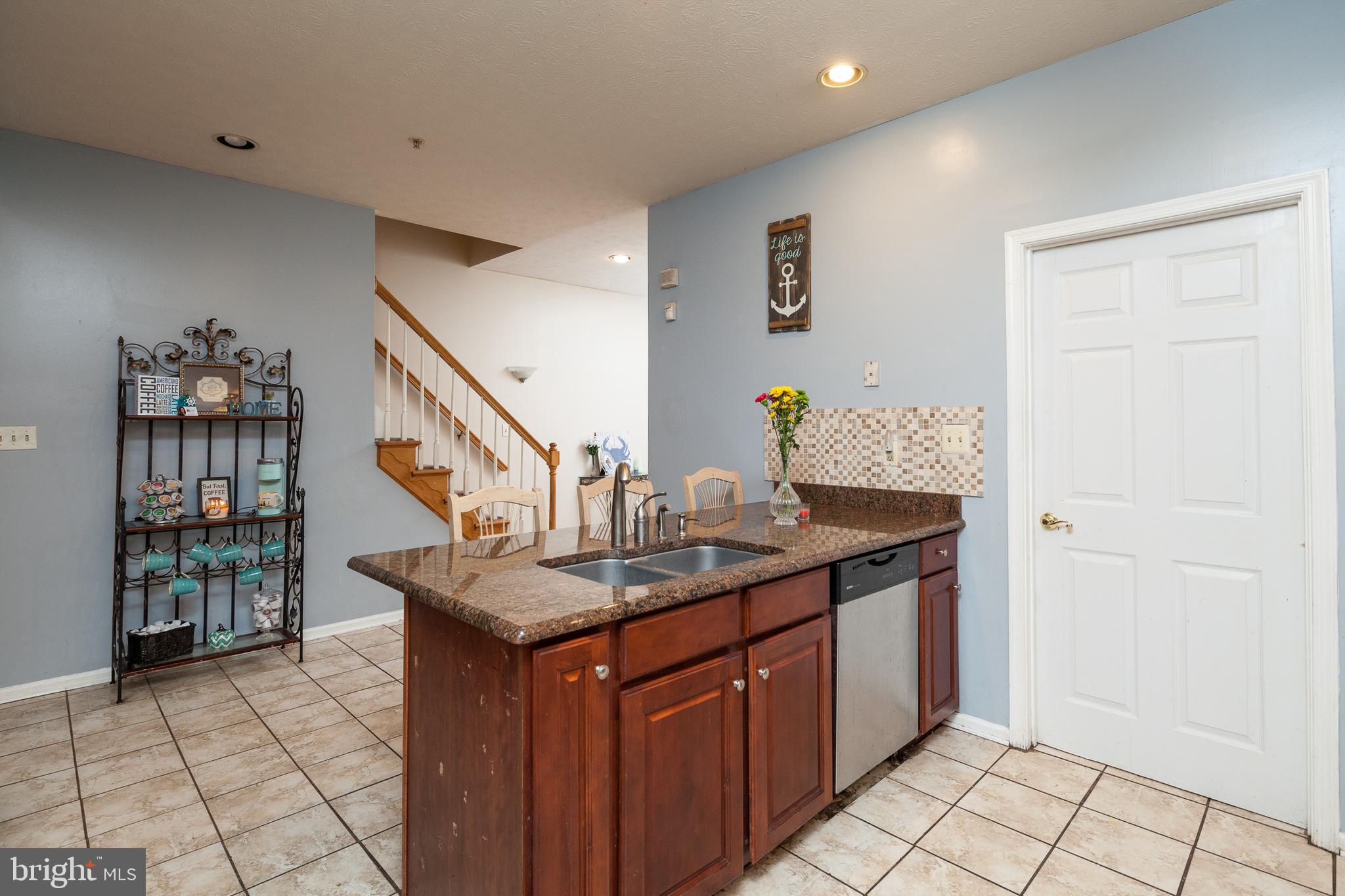 CHESAPEAKE BAY GOLF CLUB - Residential Lease