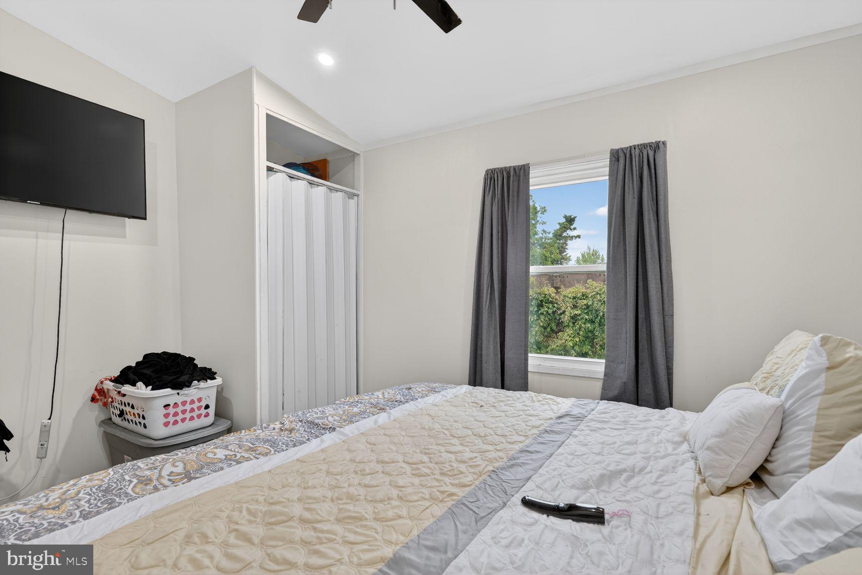 FOREST HEIGHTS - Residential