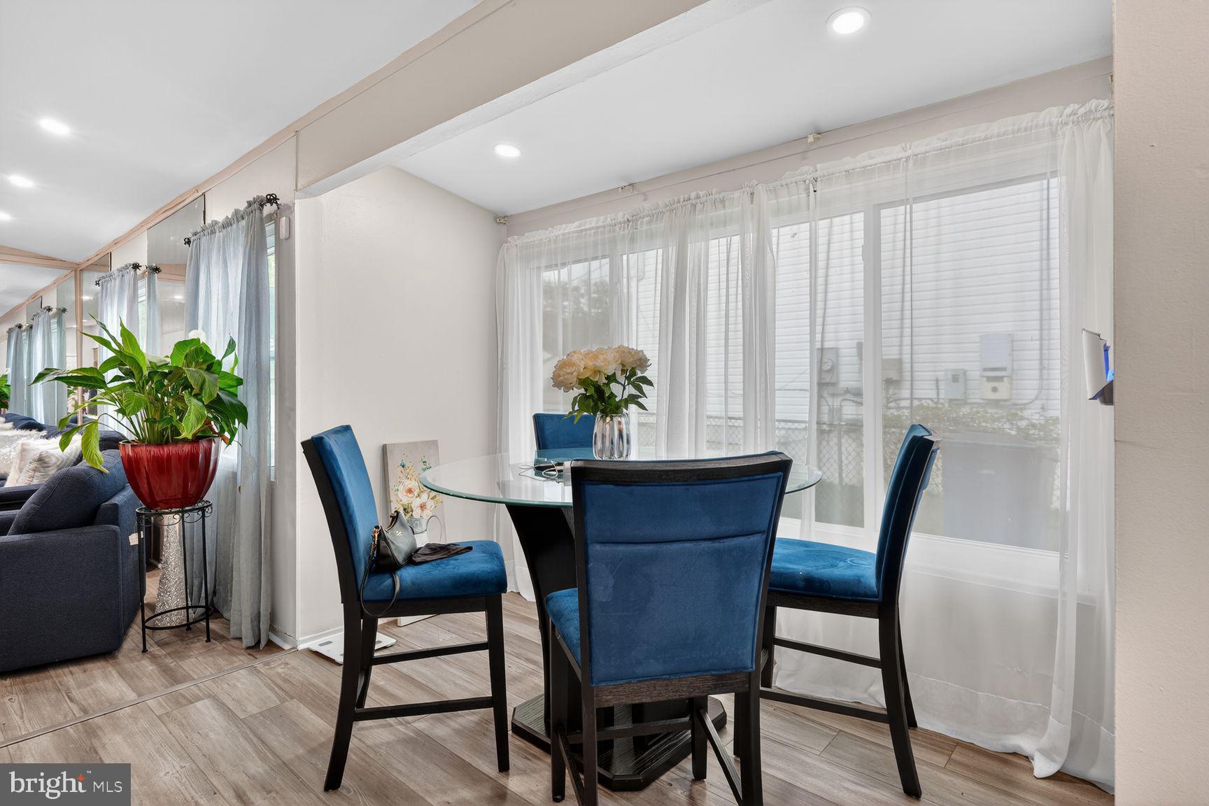 FOREST HEIGHTS - Residential