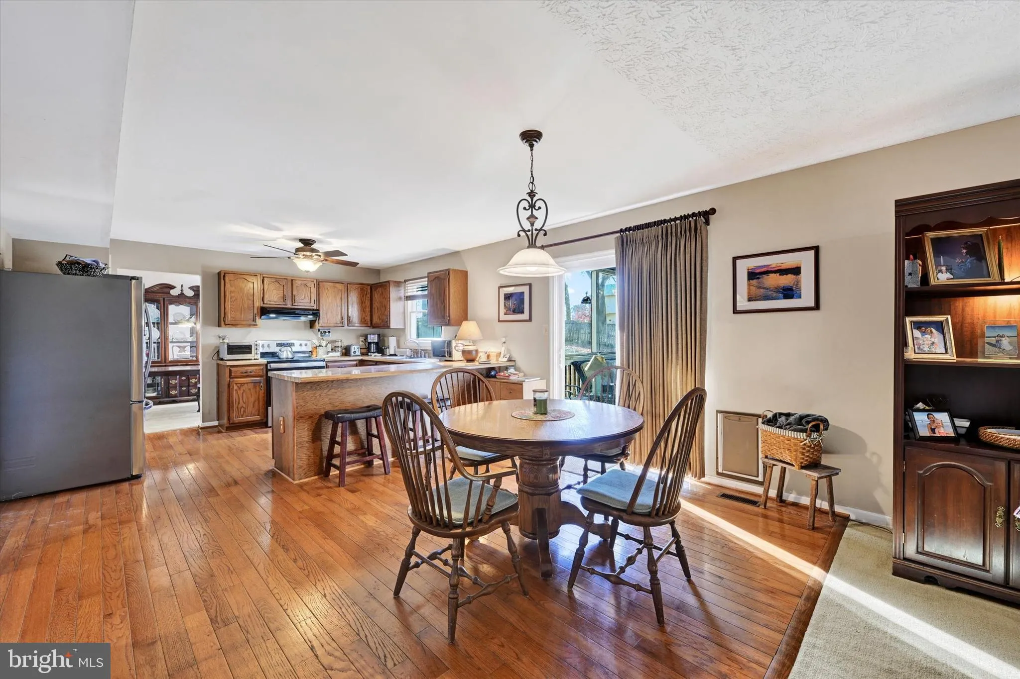 Pasadena, Maryland 21122, United States, 4 Bedrooms Bedrooms, ,3 BathroomsBathrooms,Residential,Pending,36836