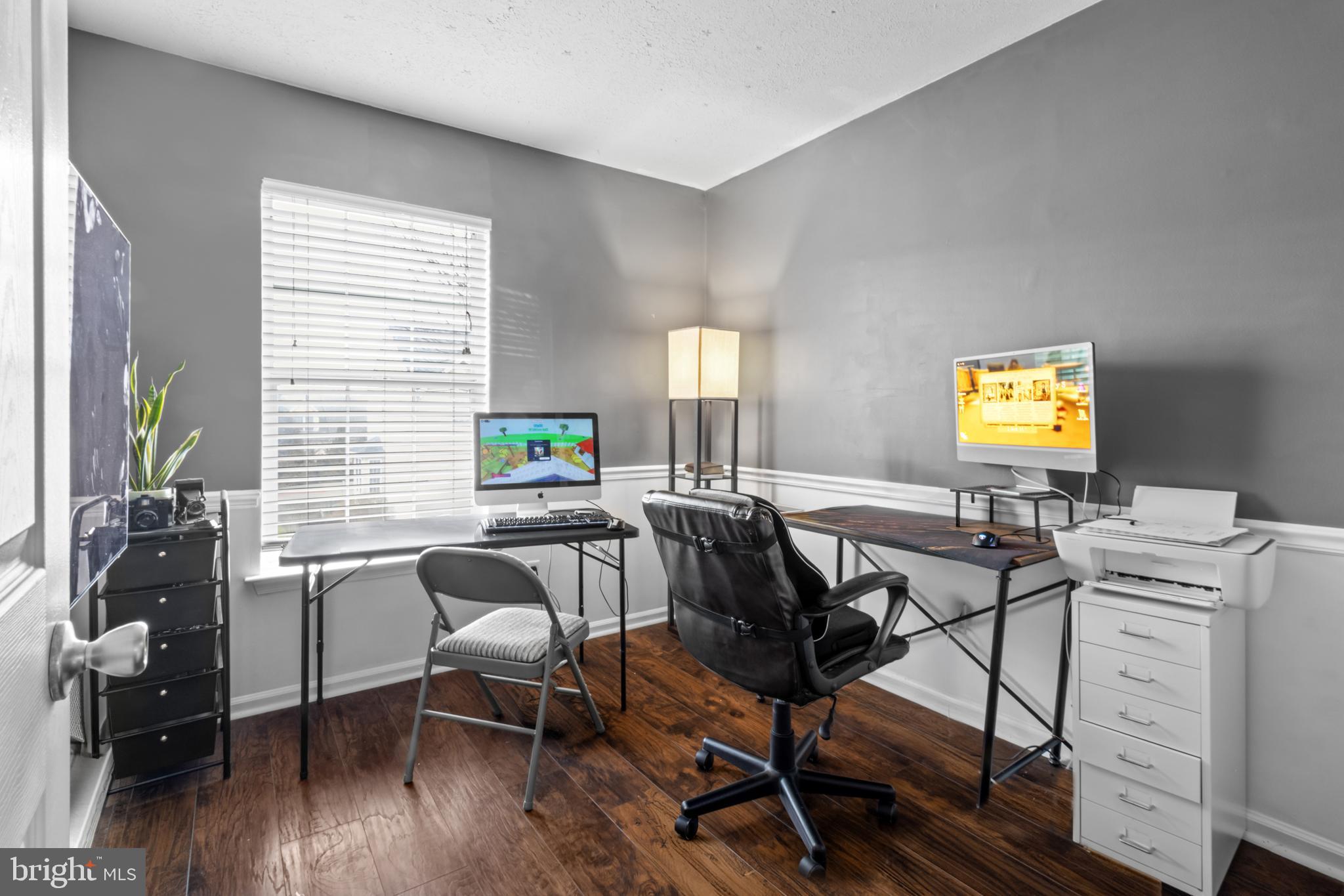 NEWTOWNE VILLAGE - Residential