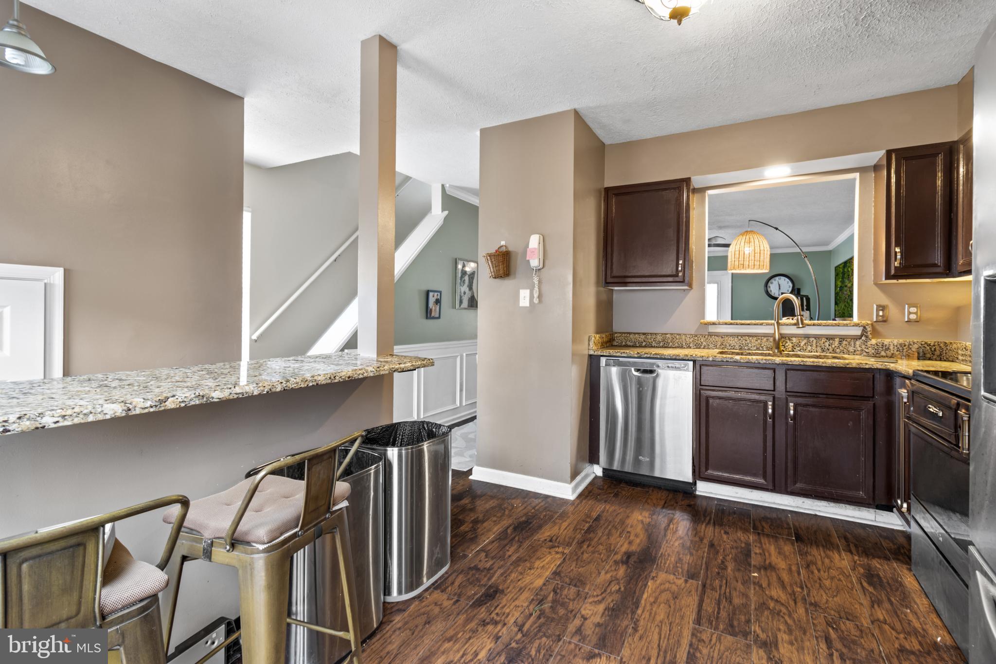 NEWTOWNE VILLAGE - Residential