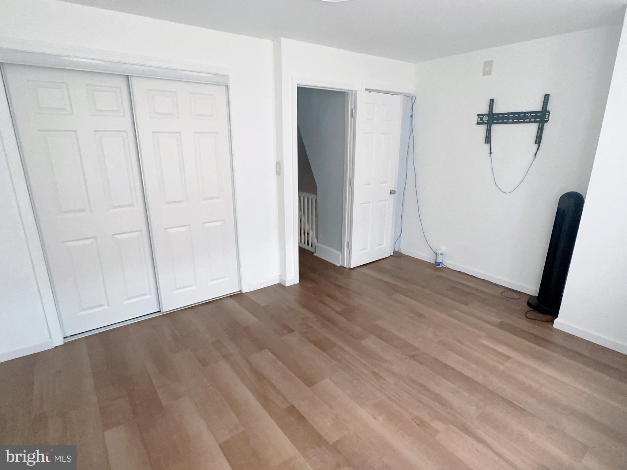 MAYFAIR (WEST) - Residential