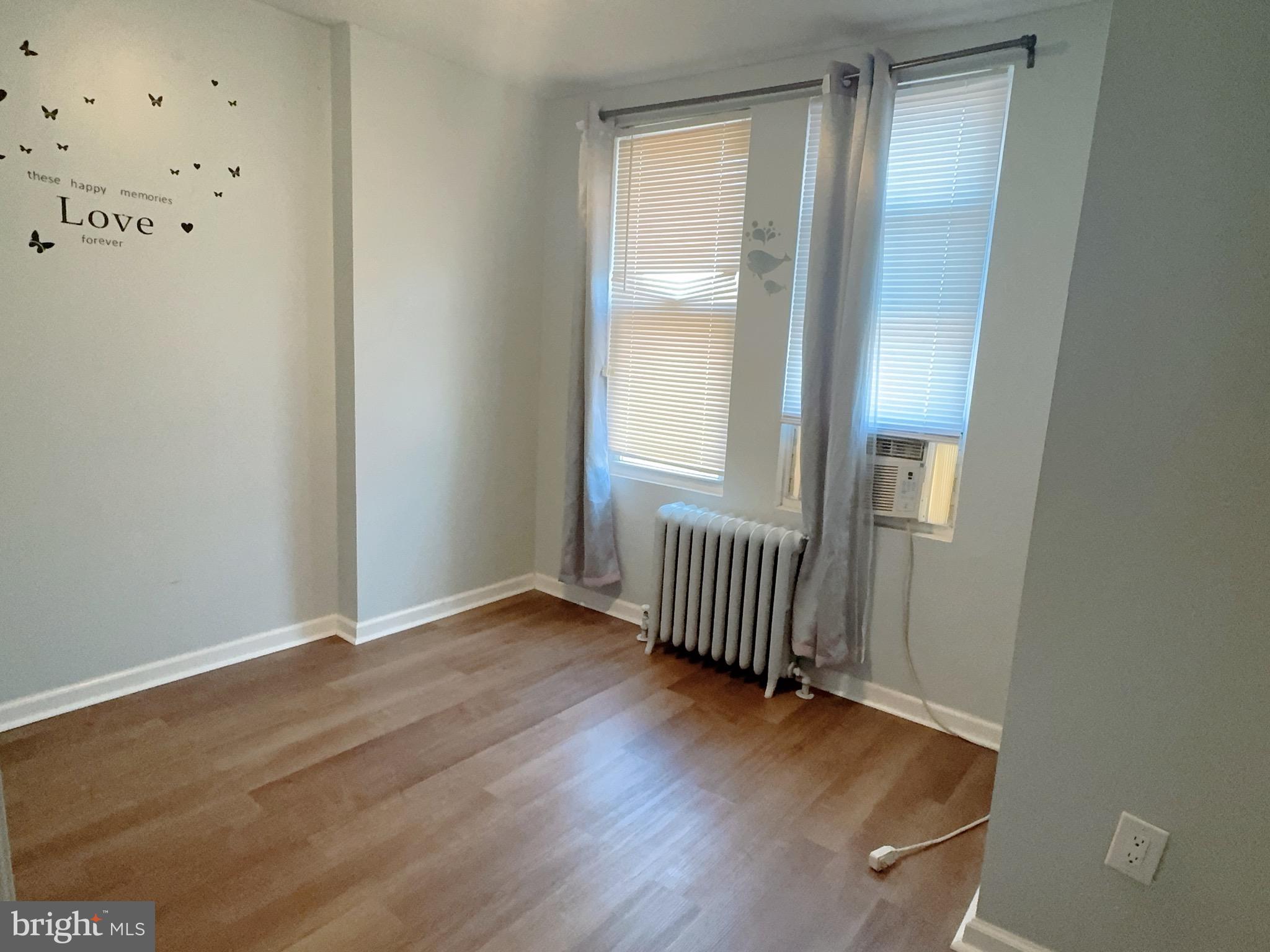 MAYFAIR (WEST) - Residential