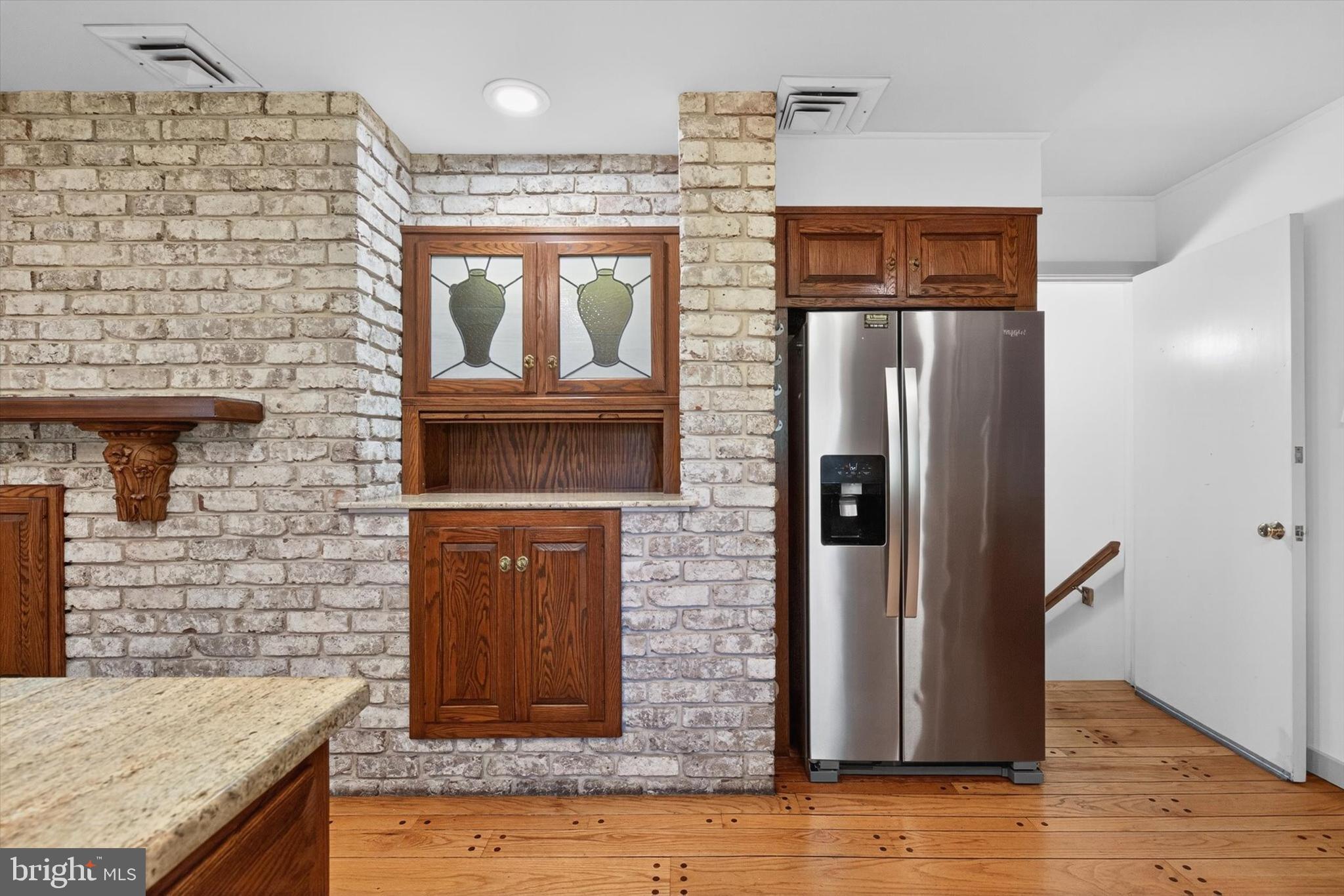 HILLCREST - Residential