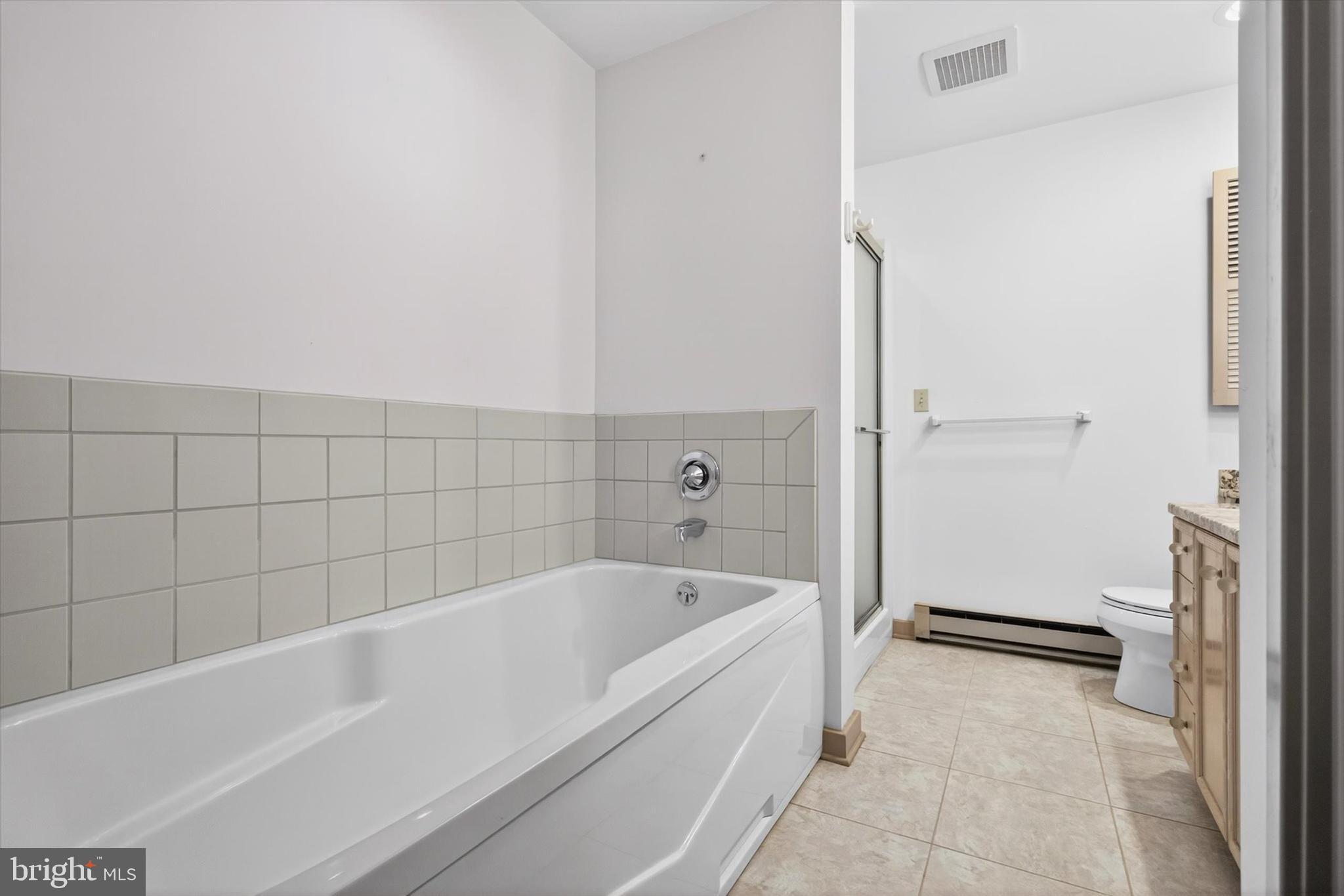 HILLCREST - Residential