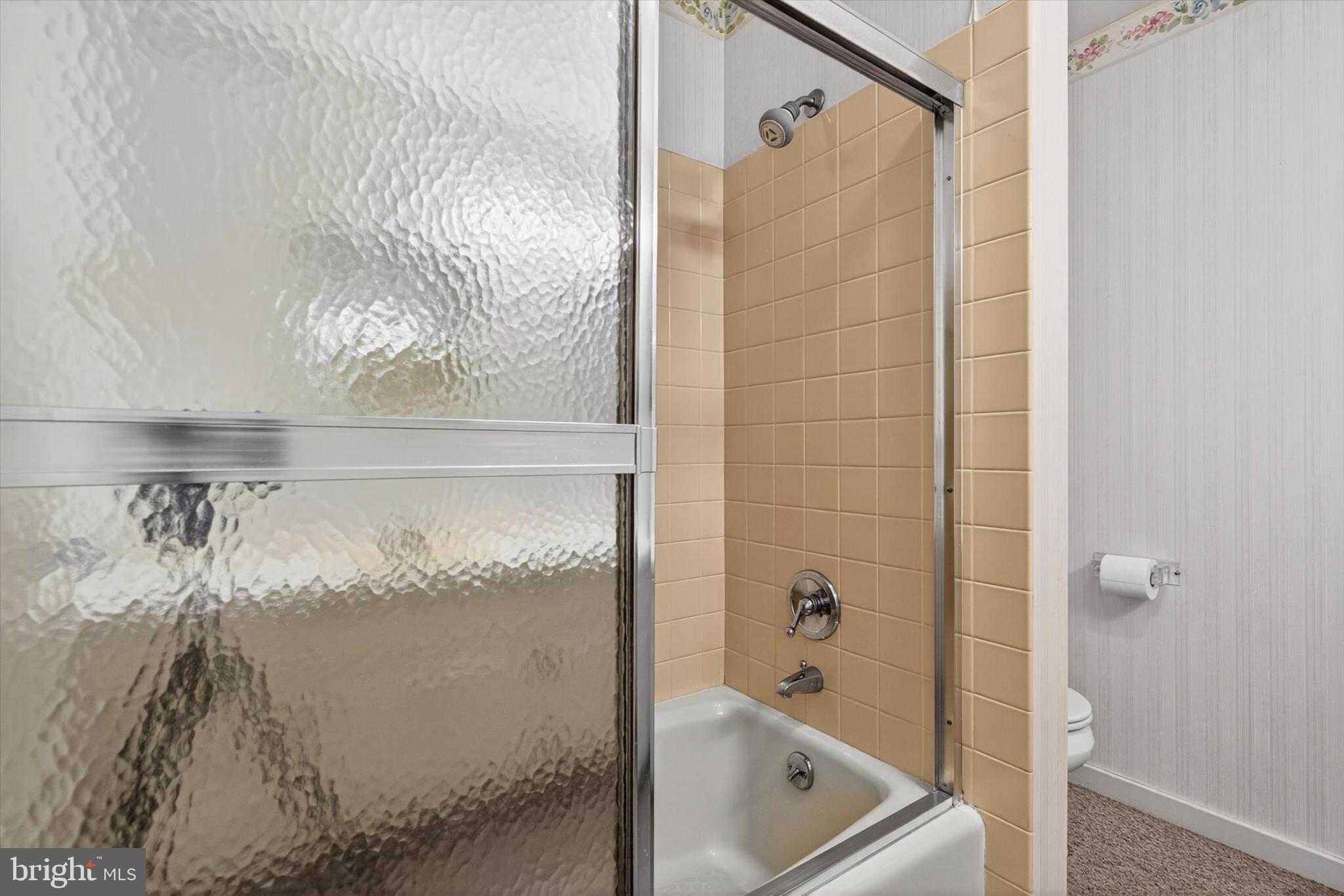 HILLCREST - Residential