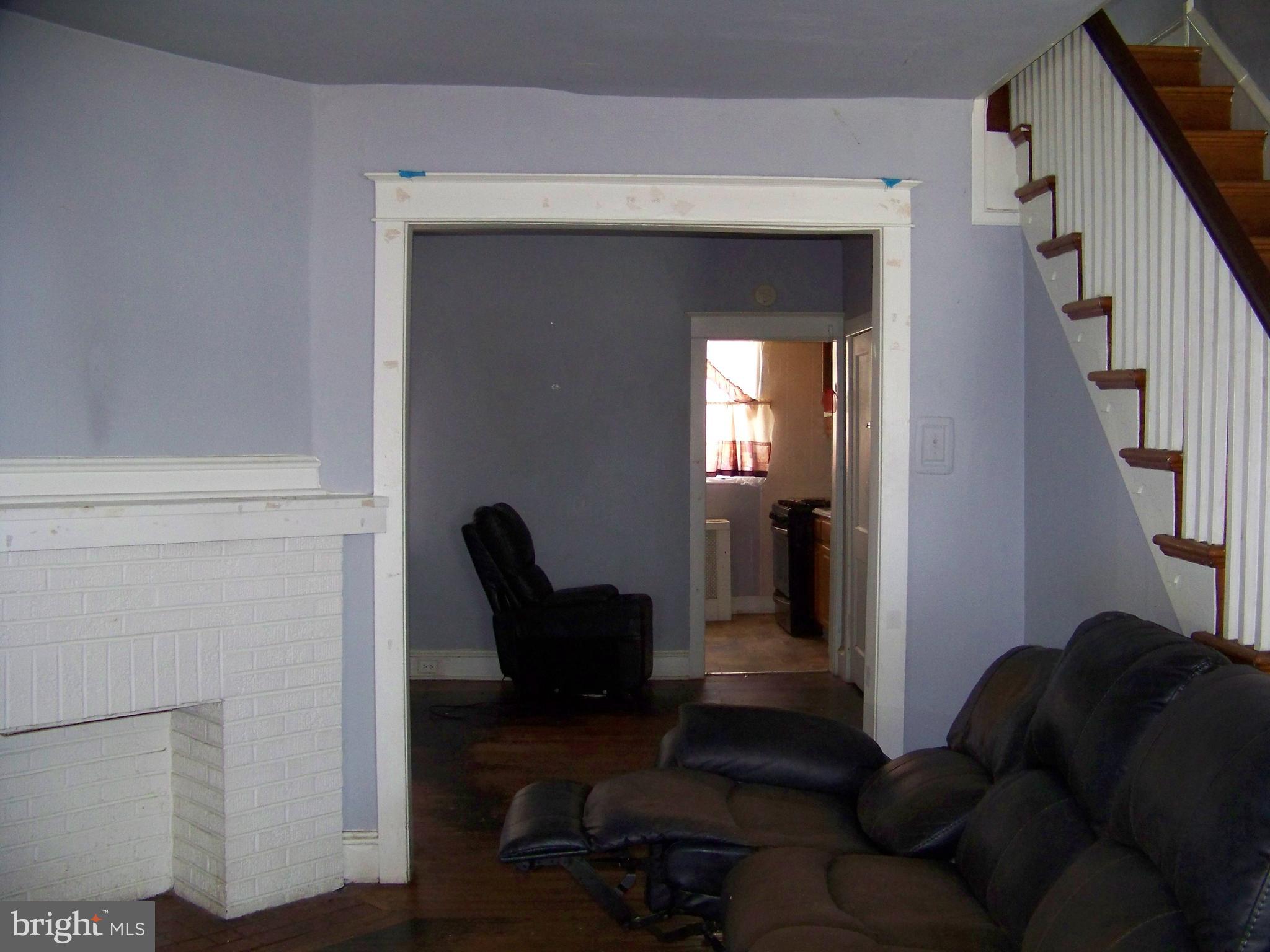 WEST OAK LANE - Residential