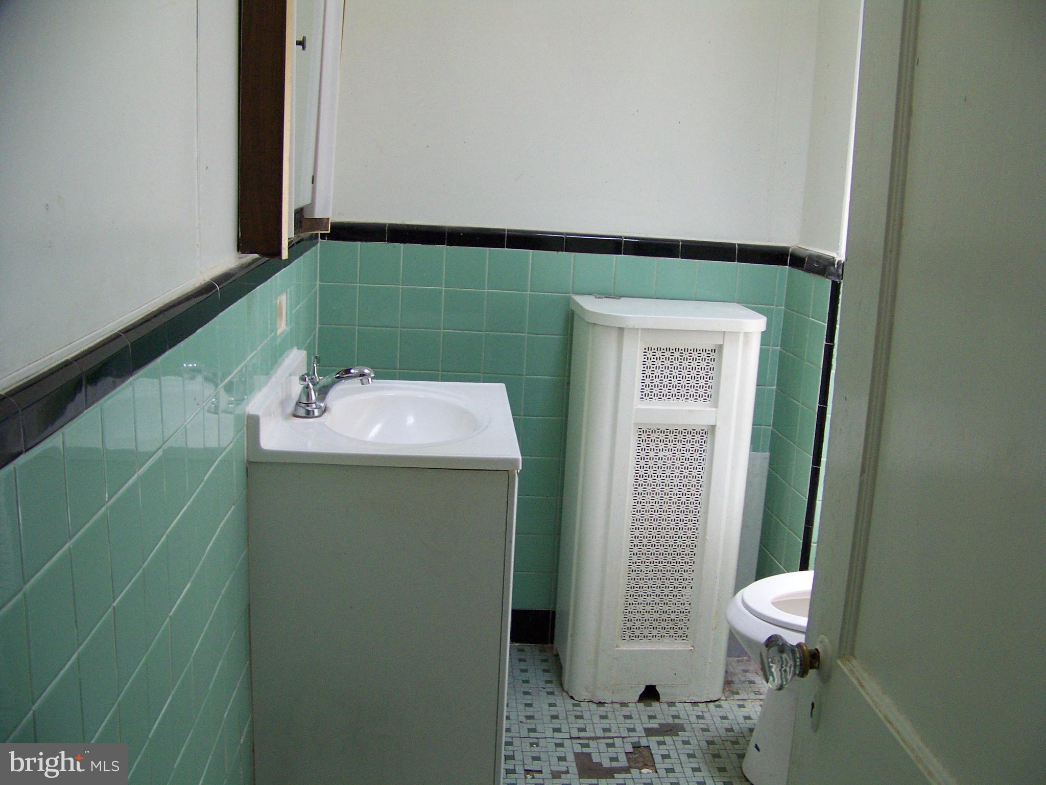 WEST OAK LANE - Residential