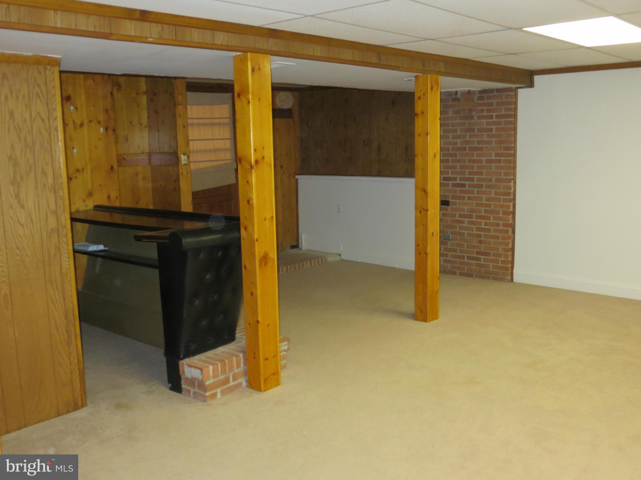 BRADFORD VILLAGE - Residential Lease