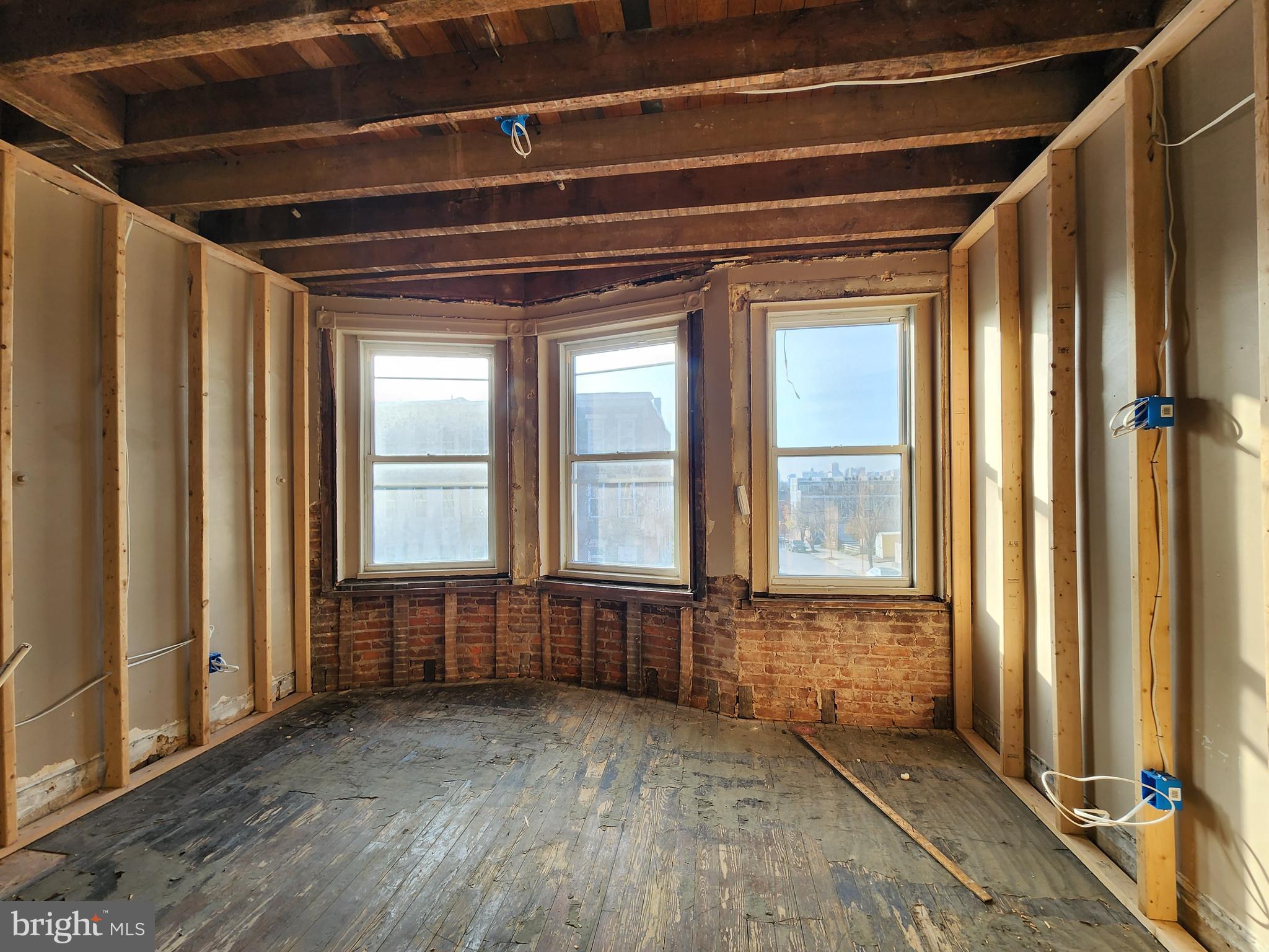 EAST BALTIMORE MIDWAY - Residential