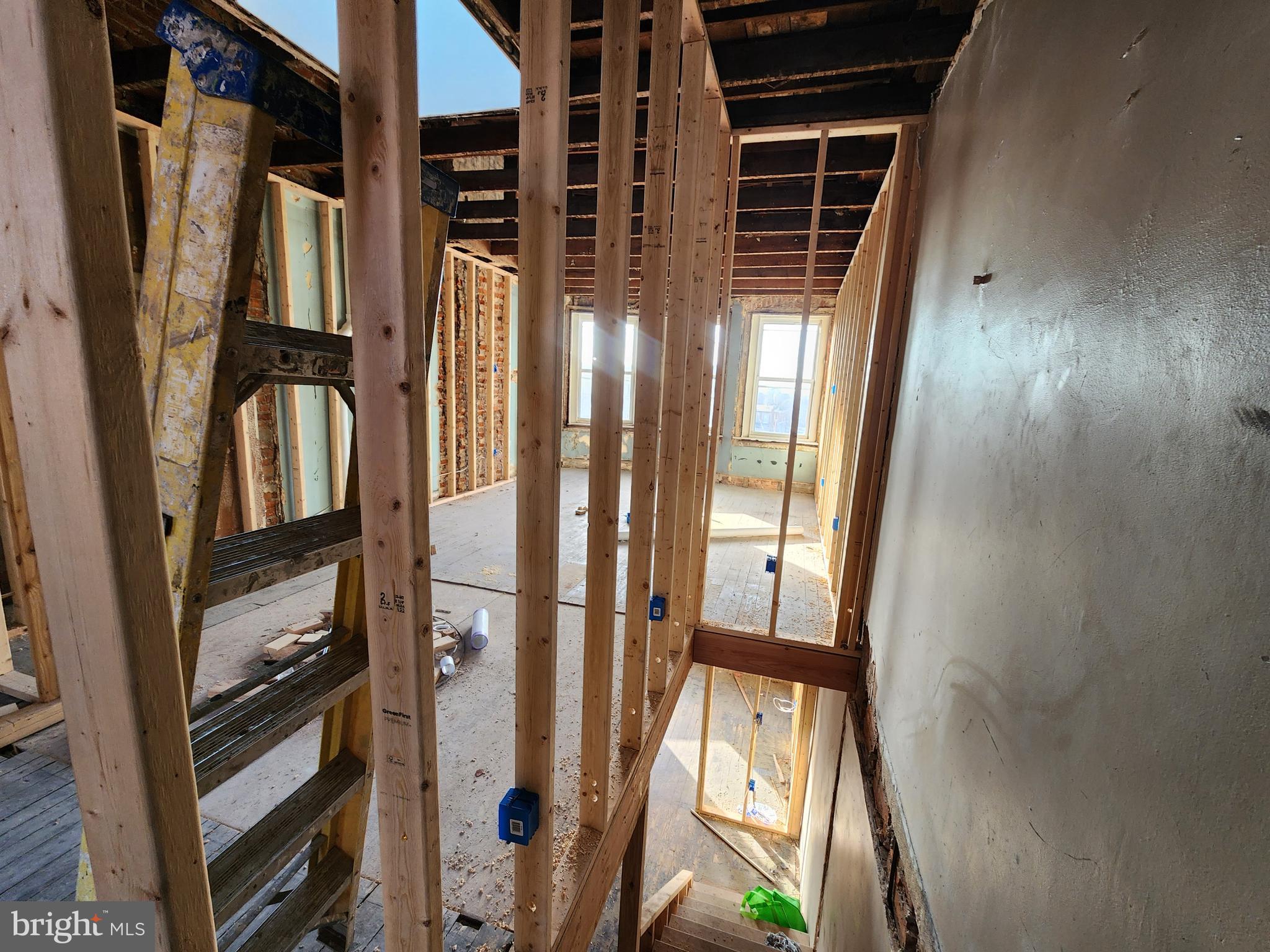 EAST BALTIMORE MIDWAY - Residential