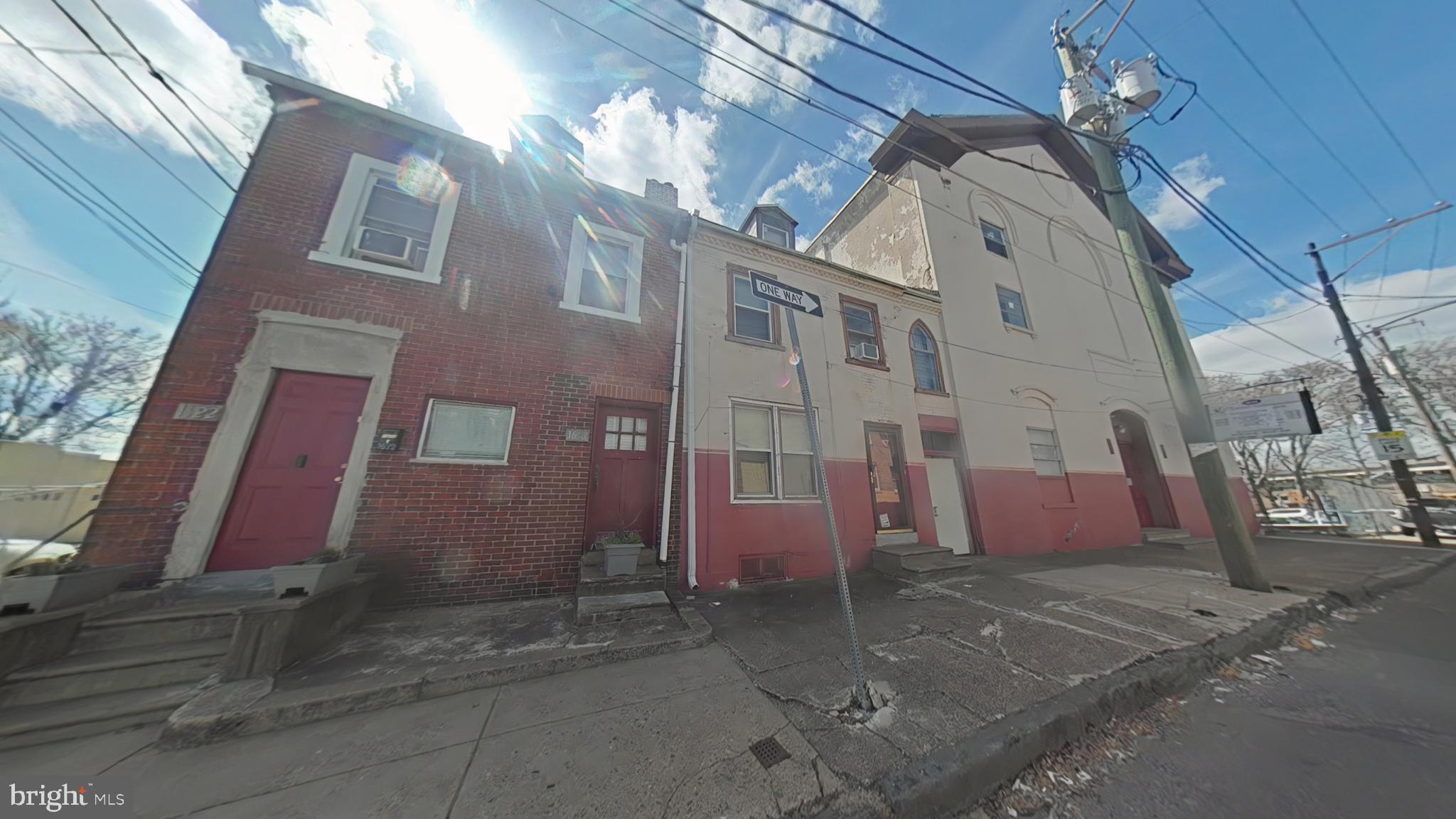 FRANKFORD - Commercial Sale