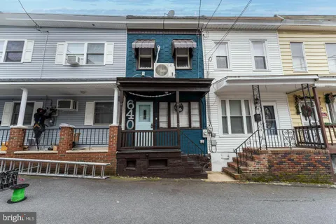 640 W Penn Street, Shenandoah, PA 17976 - MLS#: PASK2020818