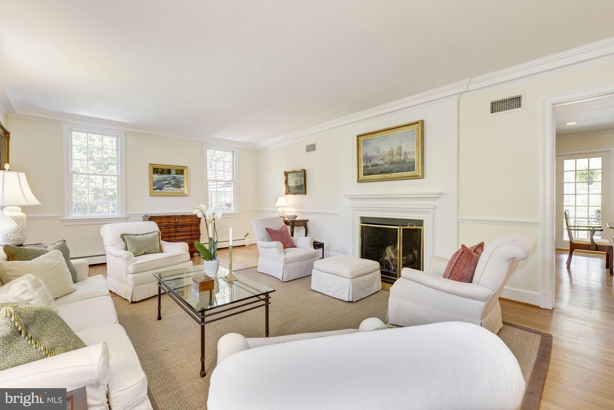 CHEVY CHASE - Residential