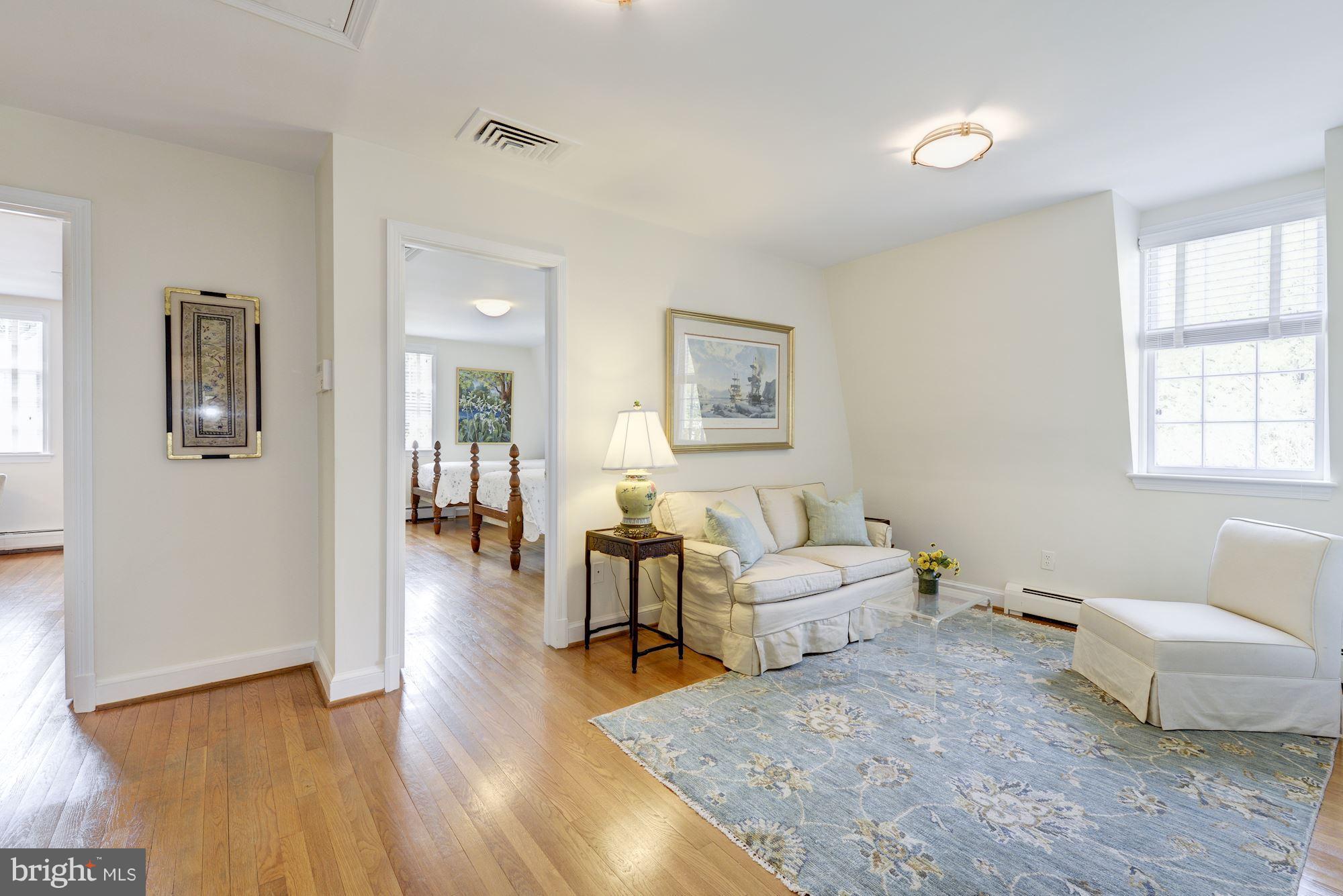 CHEVY CHASE - Residential