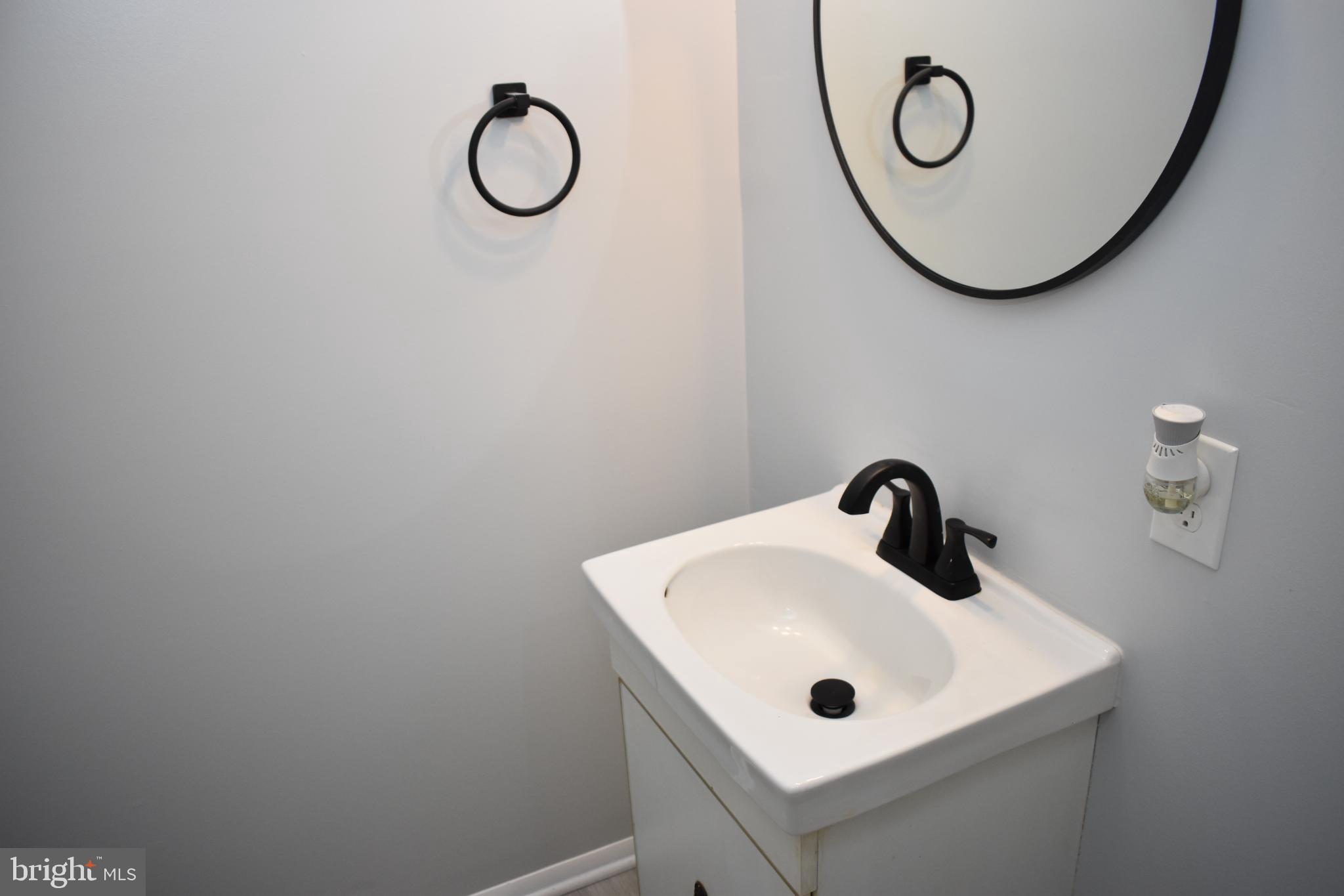 RIPPLING ESTATES - Residential Lease