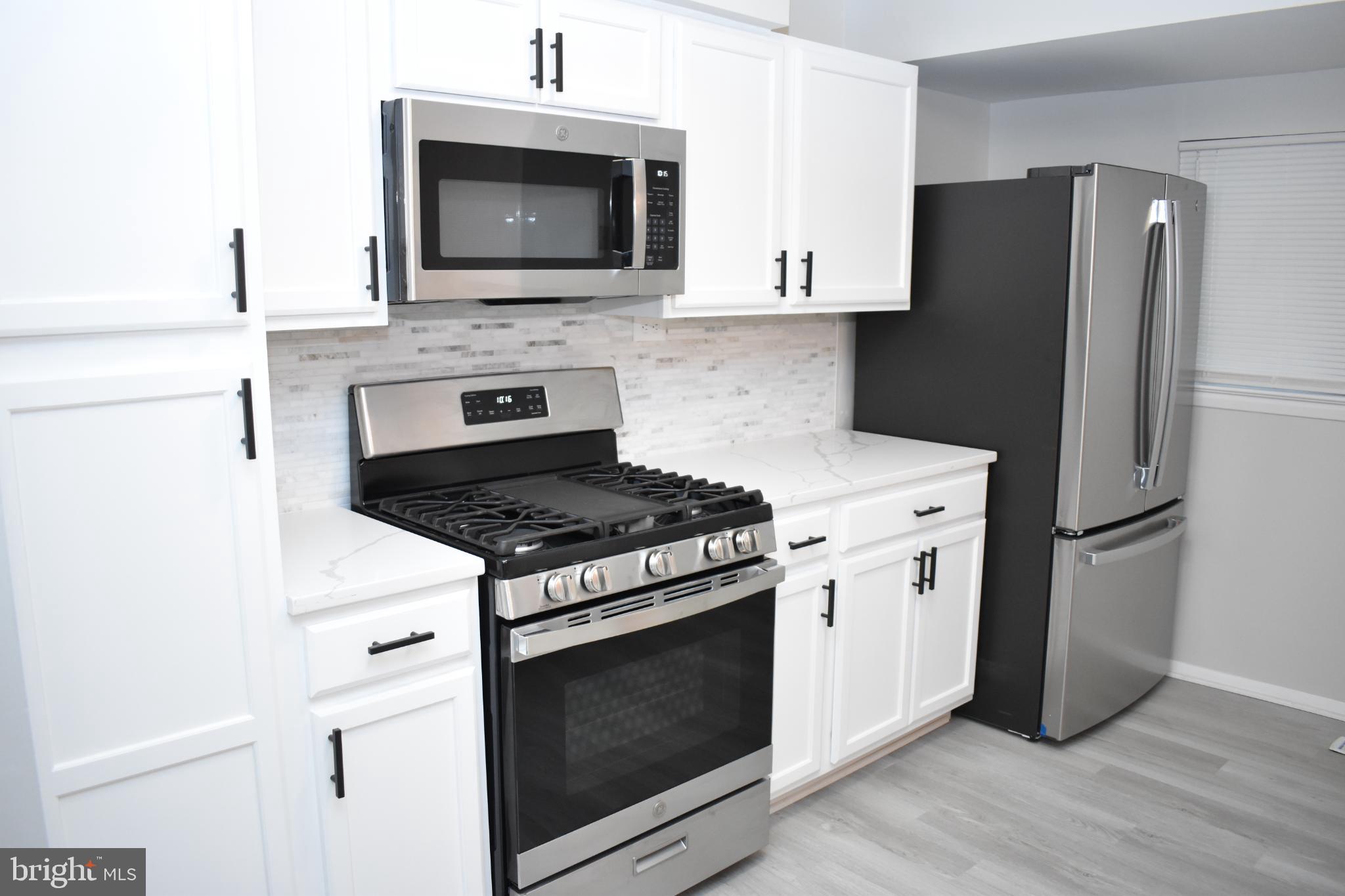 RIPPLING ESTATES - Residential Lease