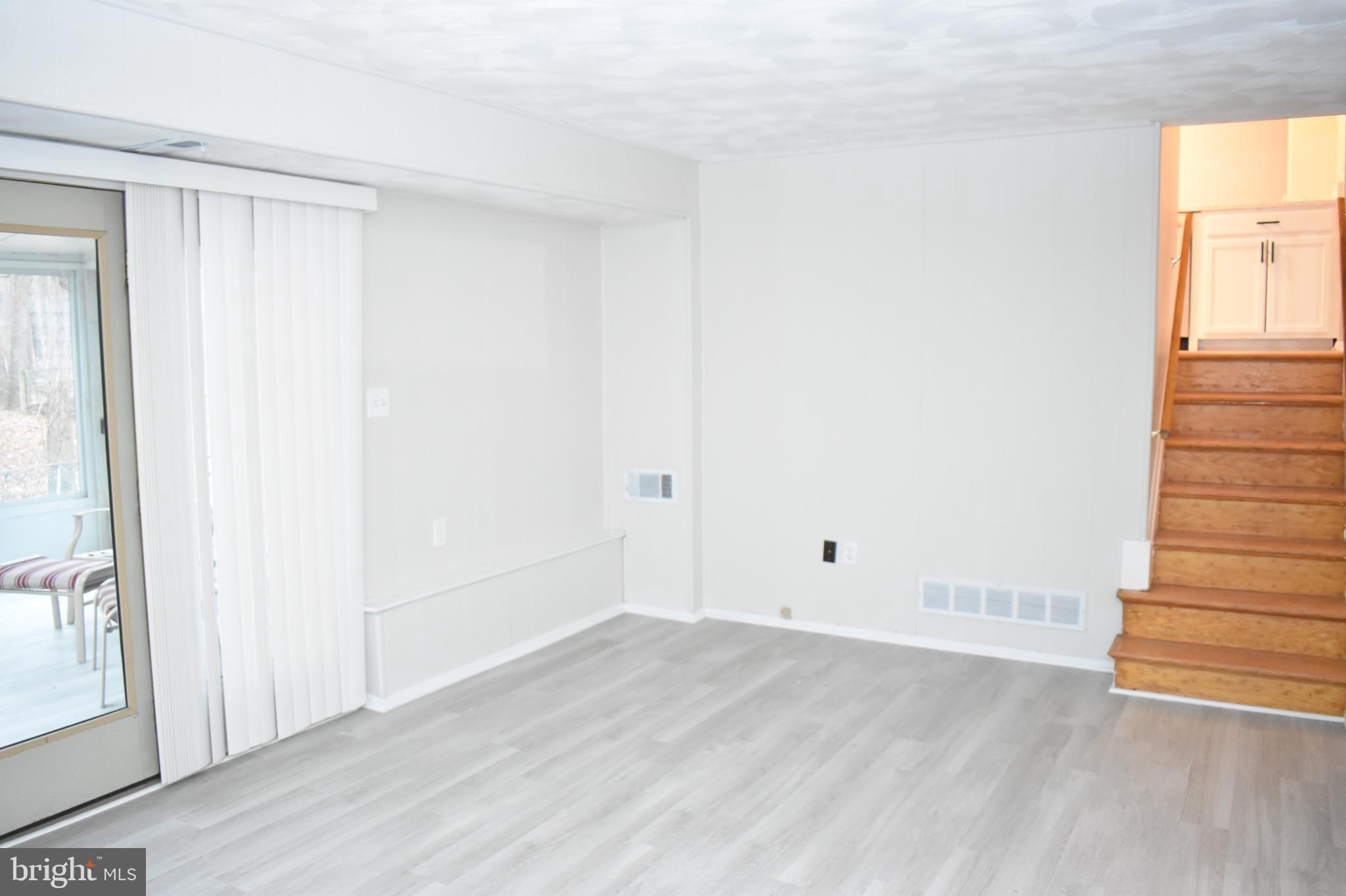 RIPPLING ESTATES - Residential Lease