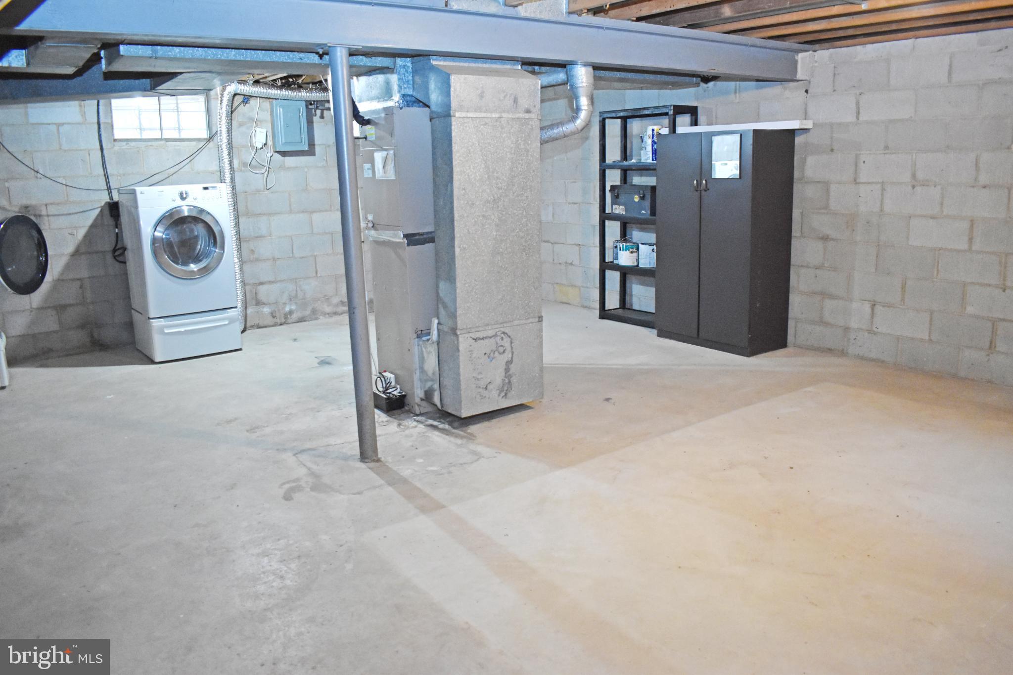 RIPPLING ESTATES - Residential Lease