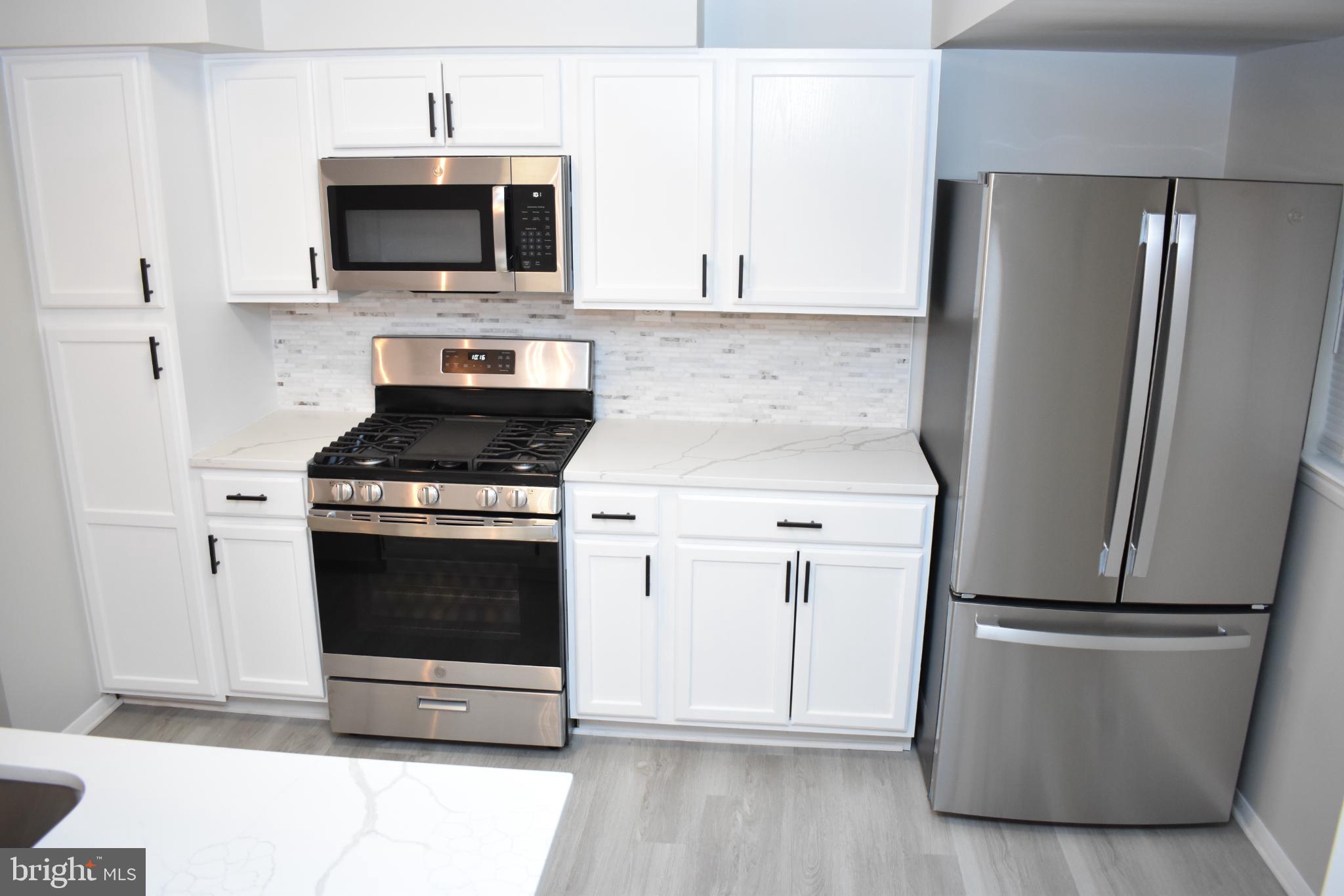 RIPPLING ESTATES - Residential Lease