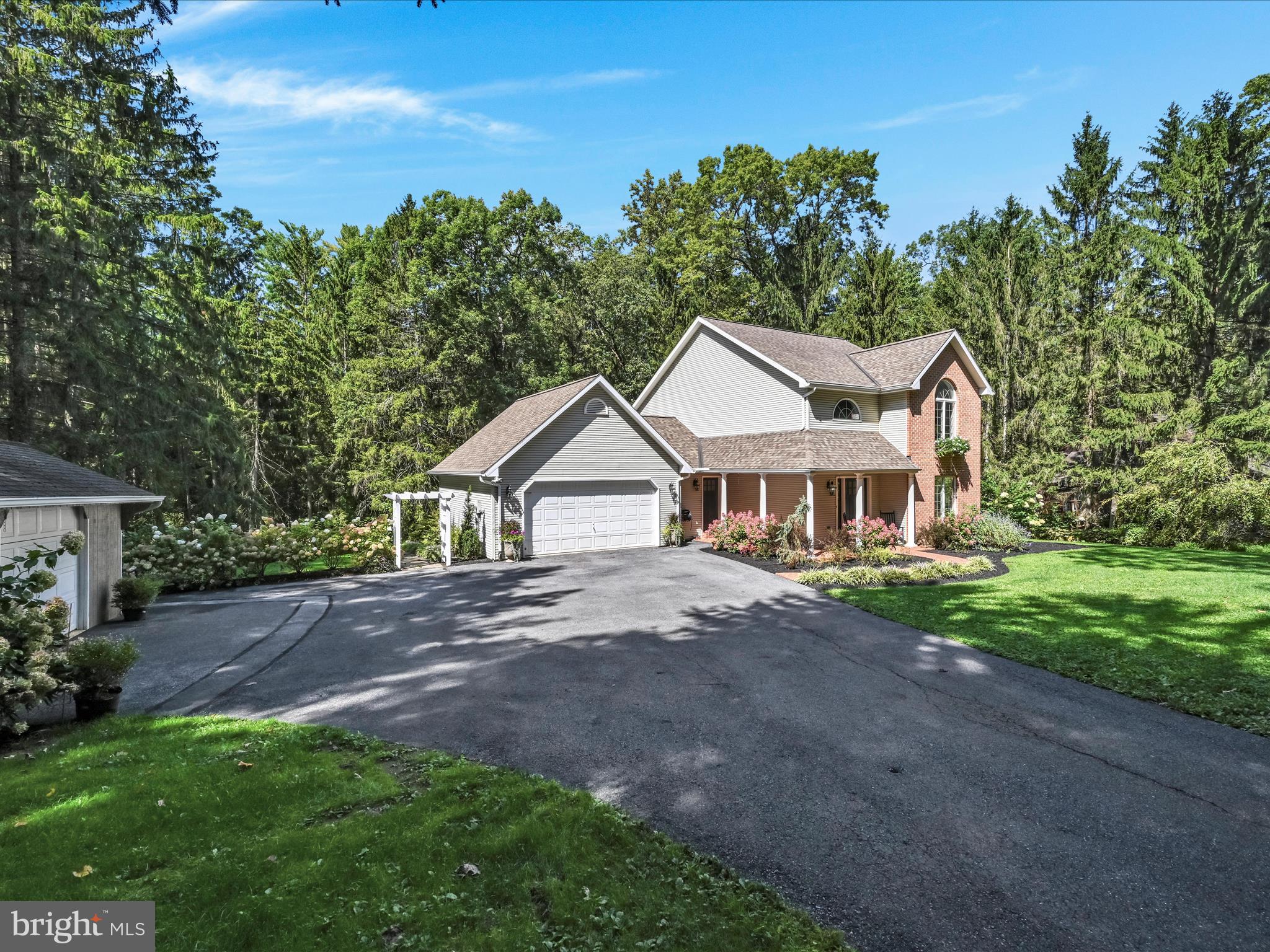 4018 HILLVIEW ROAD