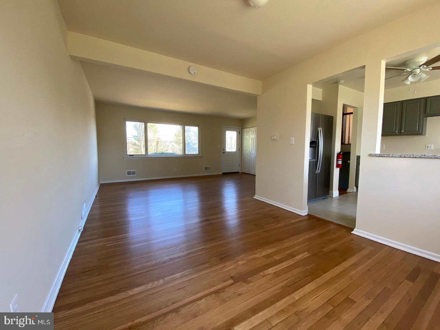 902 WOODLANE ROAD