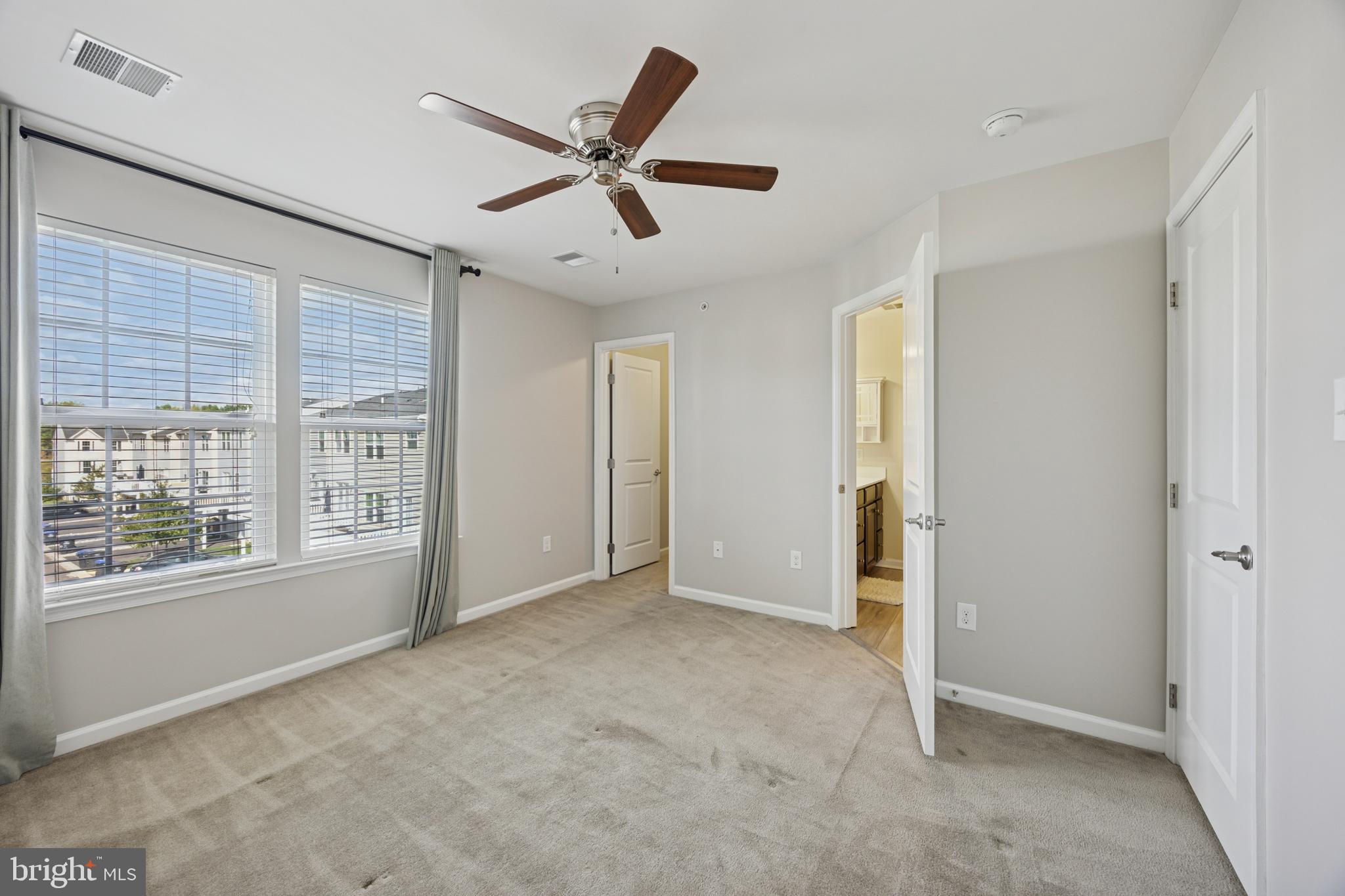 WASHINGTON SQUARE - Residential Lease